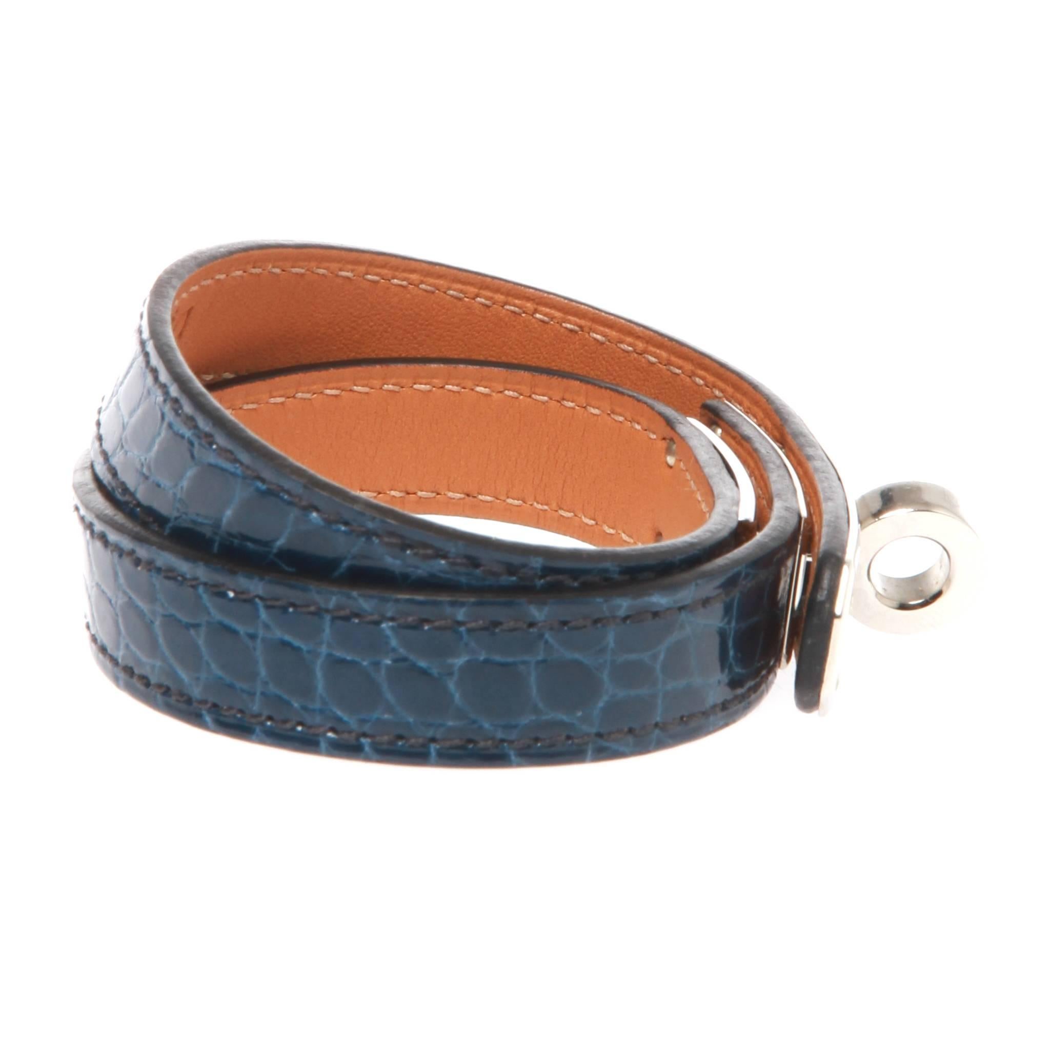 Blue agate alligator Hermès Kelly double tour bracelet featuring palladium-plated hardware and turn lock closure. Blind stamped Square P from 2012. 
