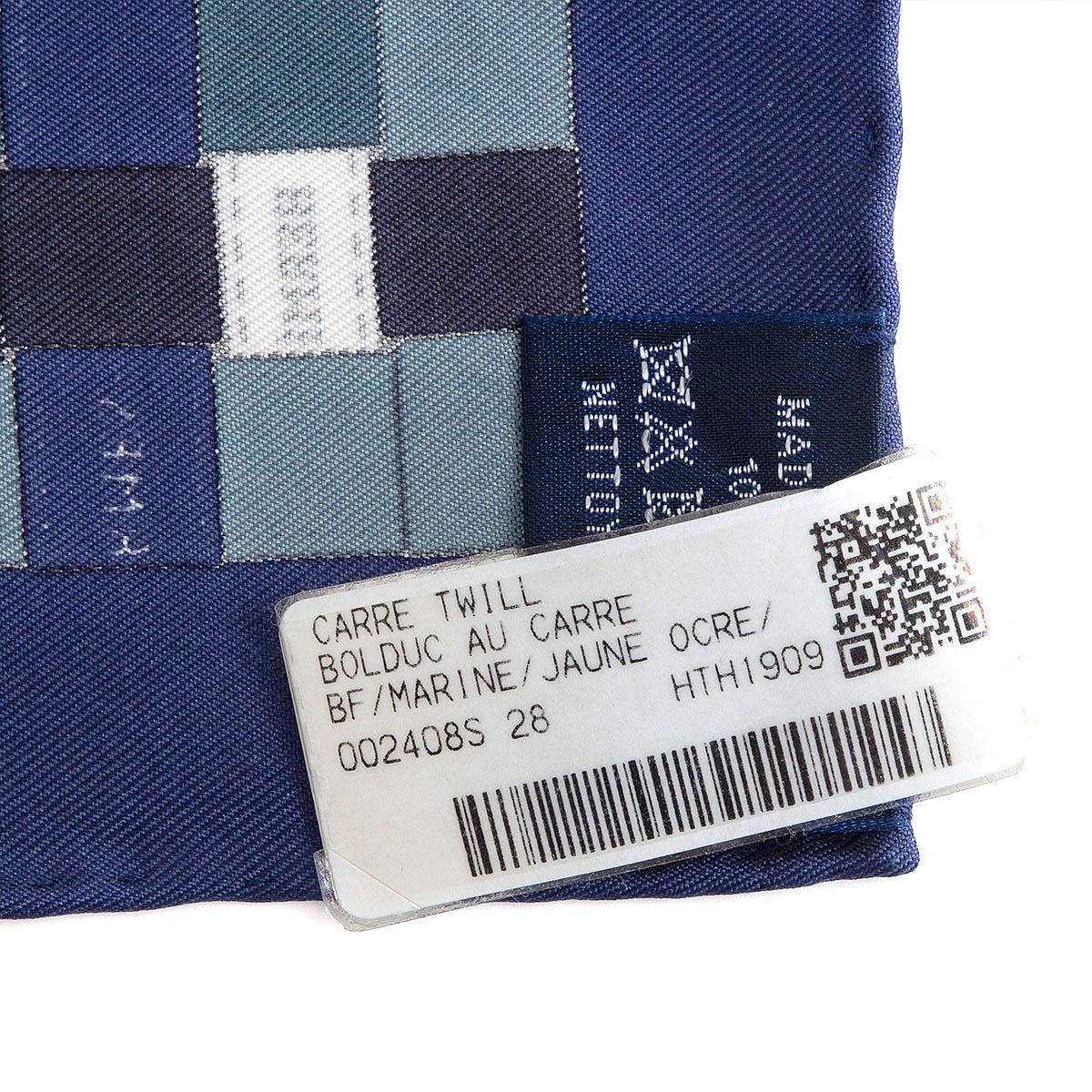 Women's or Men's Hermes blue BOLDUC AU CARRE 90 Scarf silk MARINE JAUNE OCRE