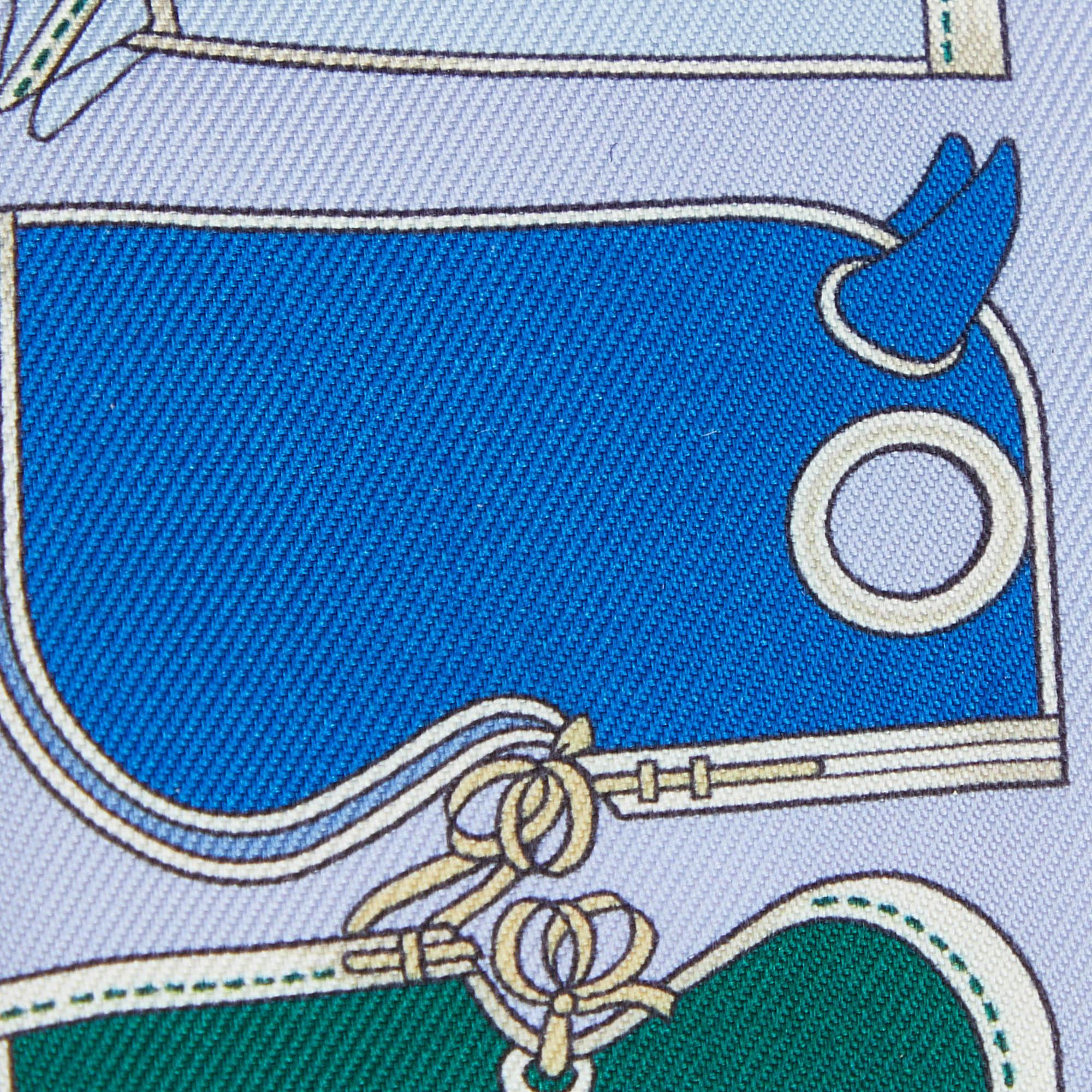 Hermes Blue Camails Silk Twilly Scarf In Good Condition In Dubai, Al Qouz 2