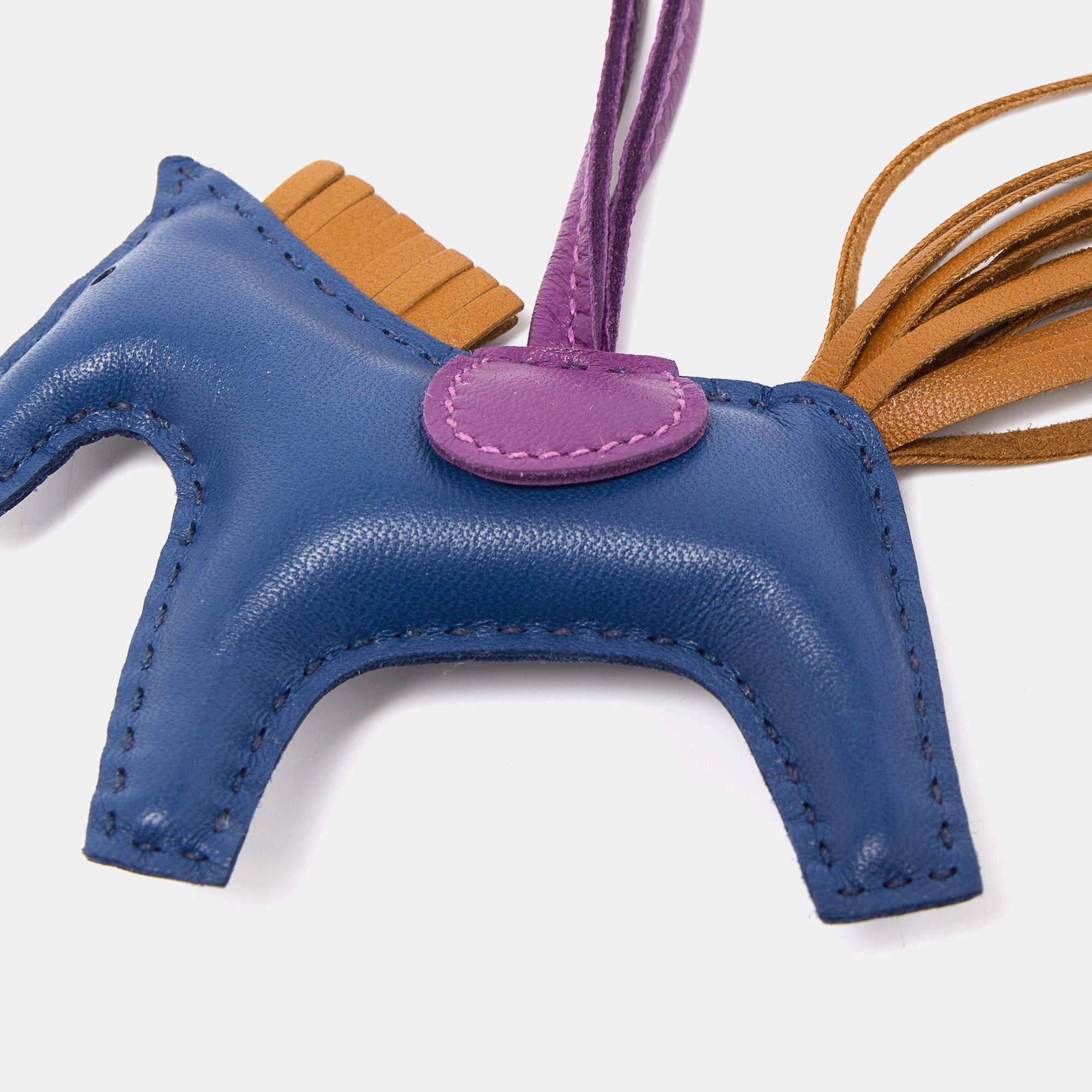 Hermes Blue de Malte/Kraft/Violet Milo Leather Rodeo Bag Charm PM In New Condition In Dubai, Al Qouz 2
