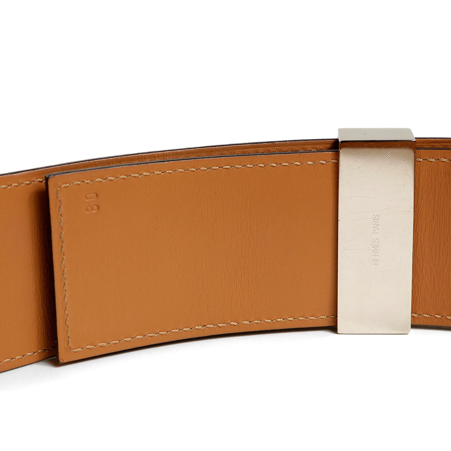 Hermès Bleu Electrique Epsom Leather Medor Belt- Excellent Plus Condition
Textured and durable Epsom leather in brilliant Bleu Electrique is accented with palladium hardware pyramidal studs and ring.  Adjustable buckle.   Size 80.  Made in France.

