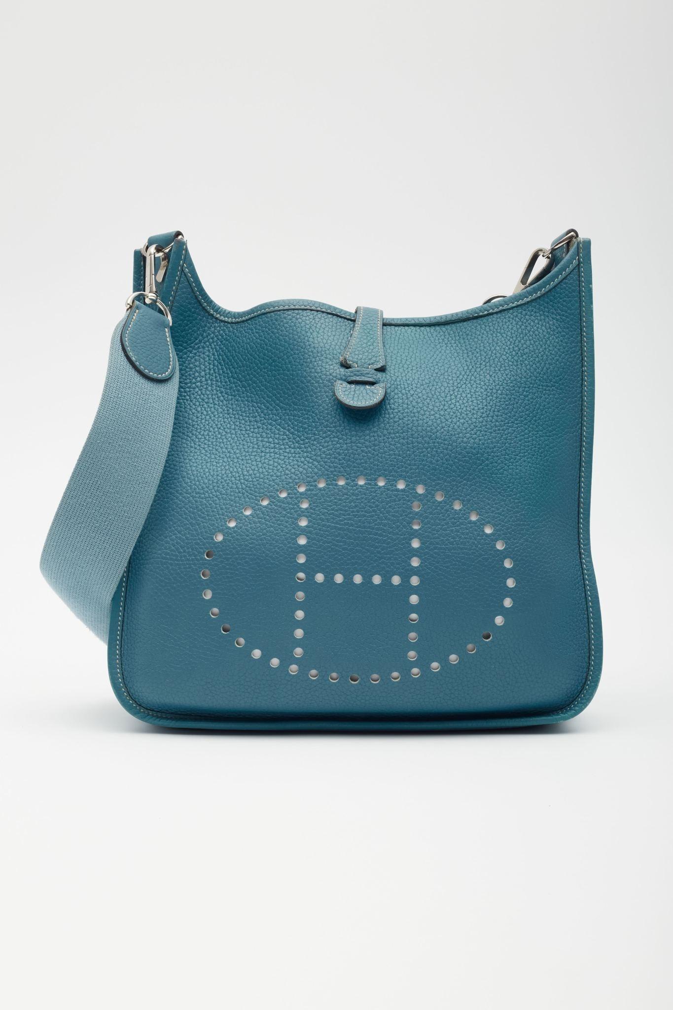 Hermès Blue Evelyn PM Messenger Bag In Good Condition For Sale In Montreal, Quebec