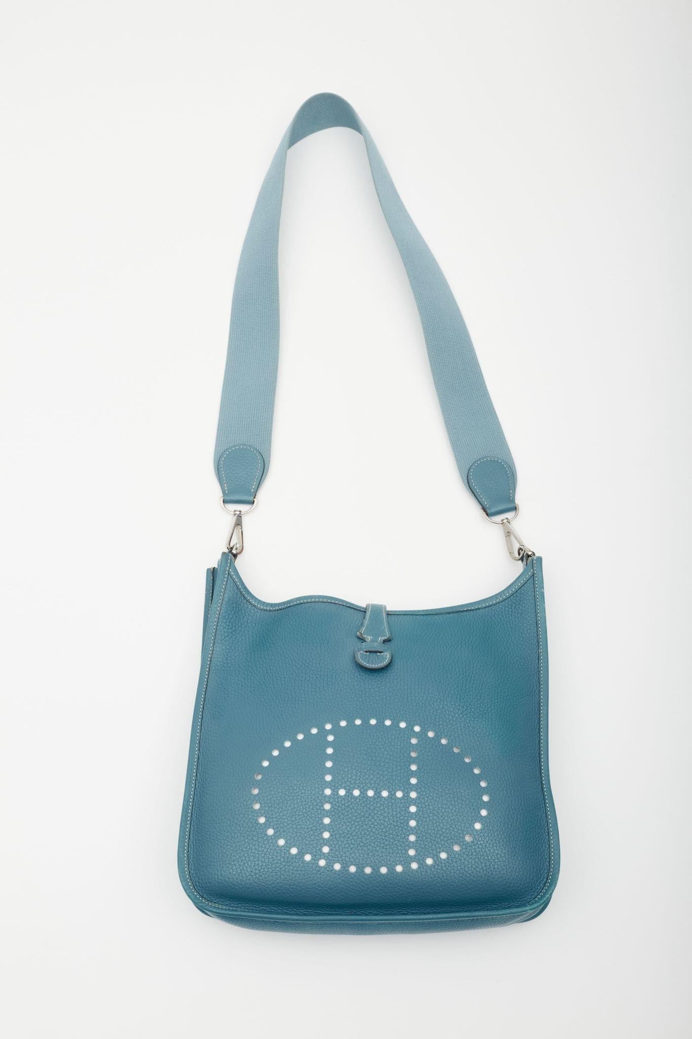Hermès Blue Evelyn PM Messenger Bag For Sale 2