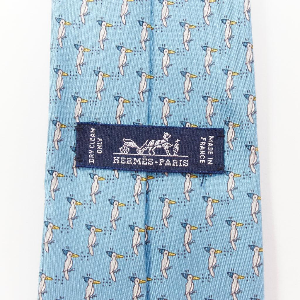 HERMES blau grau 100% Seide Specht Vogel Druck klassische formale Krawatte im Zustand „Gut“ in Hong Kong, NT