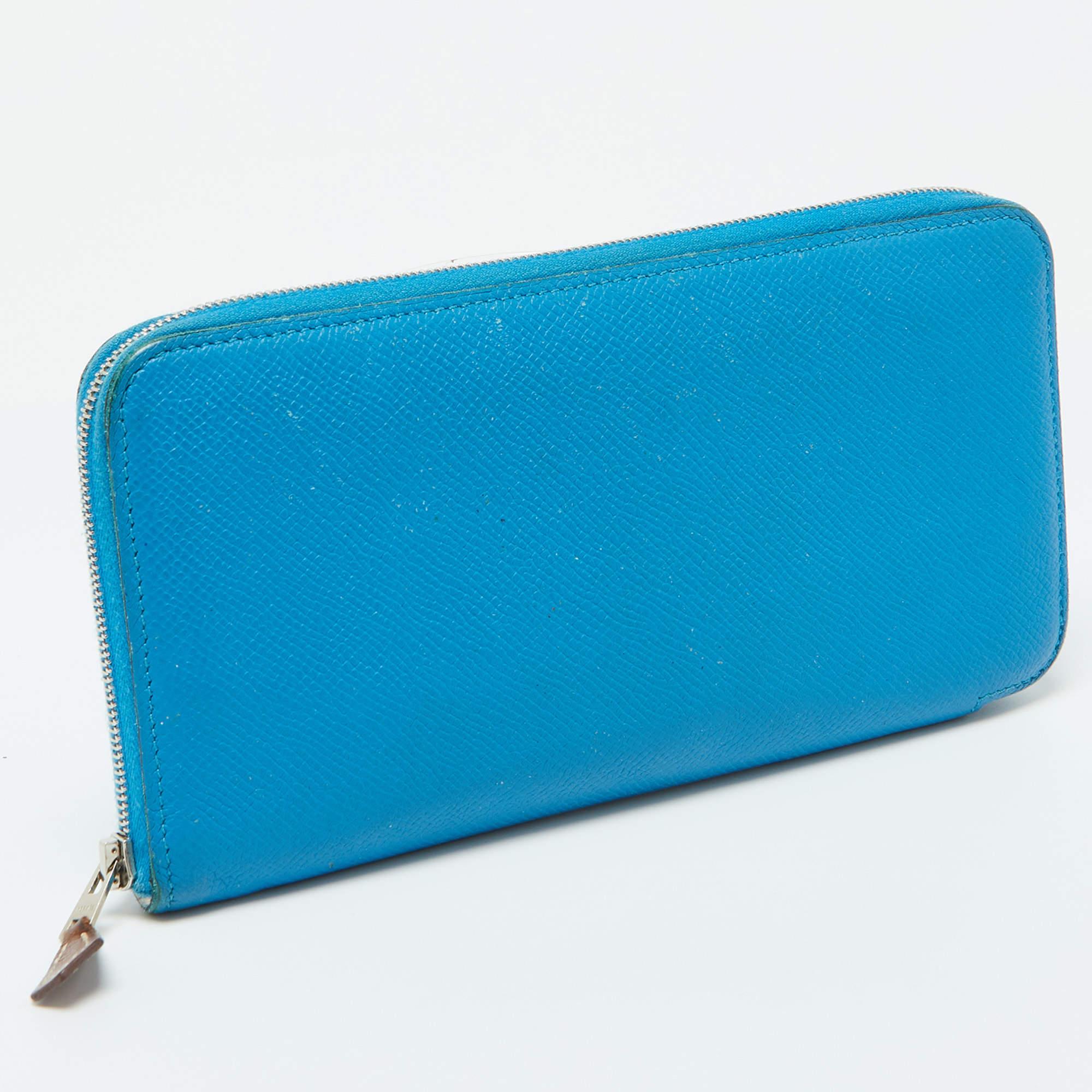 Hermes Blue Izmir Epsom Leather Silk'In Classique Long Wallet In Fair Condition For Sale In Dubai, Al Qouz 2