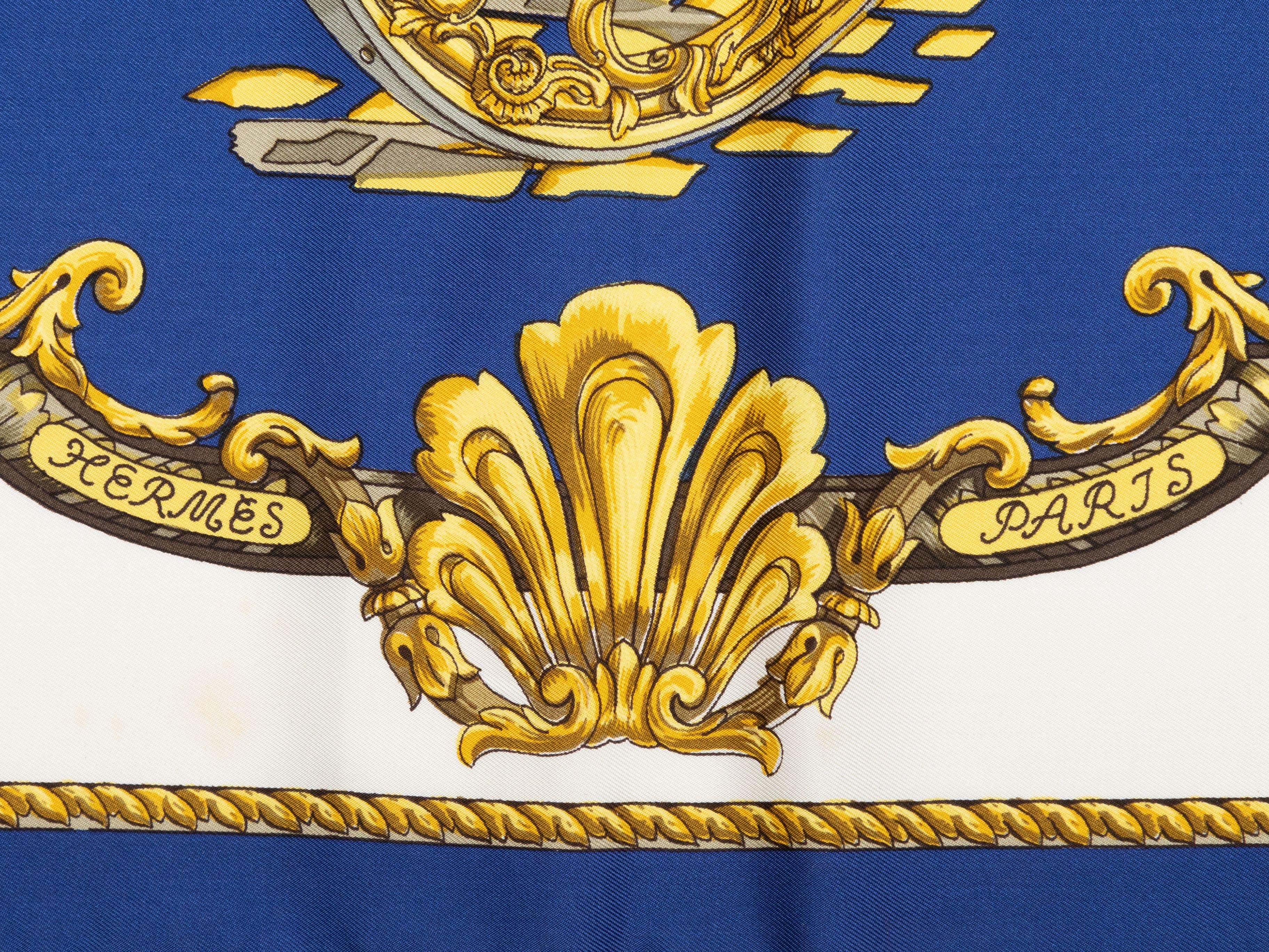 Pañuelo de seda estampado Roues de Canon azul y multicolor Hermes en venta 1