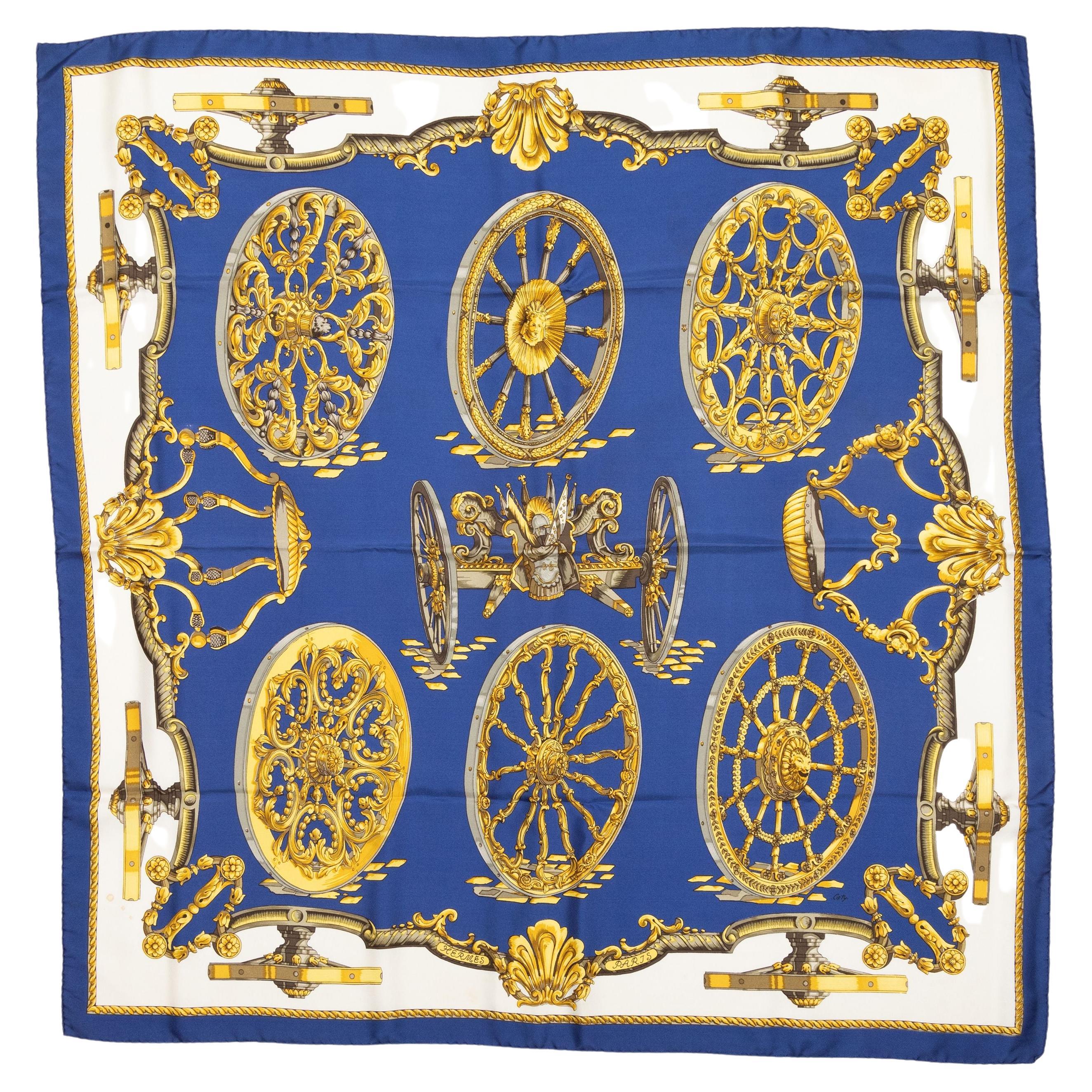 Pañuelo de seda estampado Roues de Canon azul y multicolor Hermes en venta