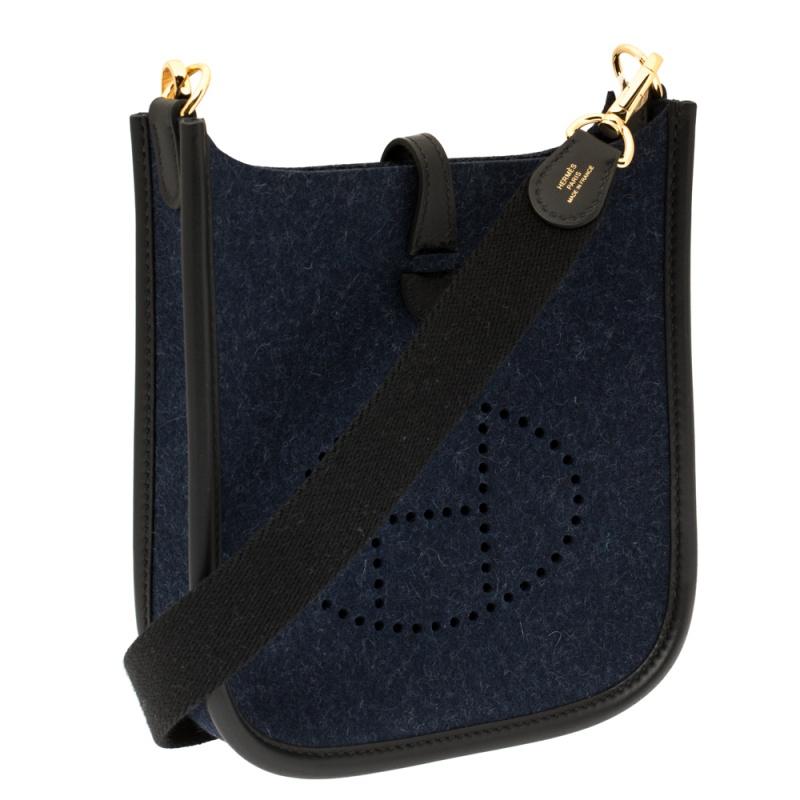 Hermes Blue Nuit/Black Feutre and Swift Leather Evelyne I TPM Bag In Excellent Condition In Dubai, Al Qouz 2