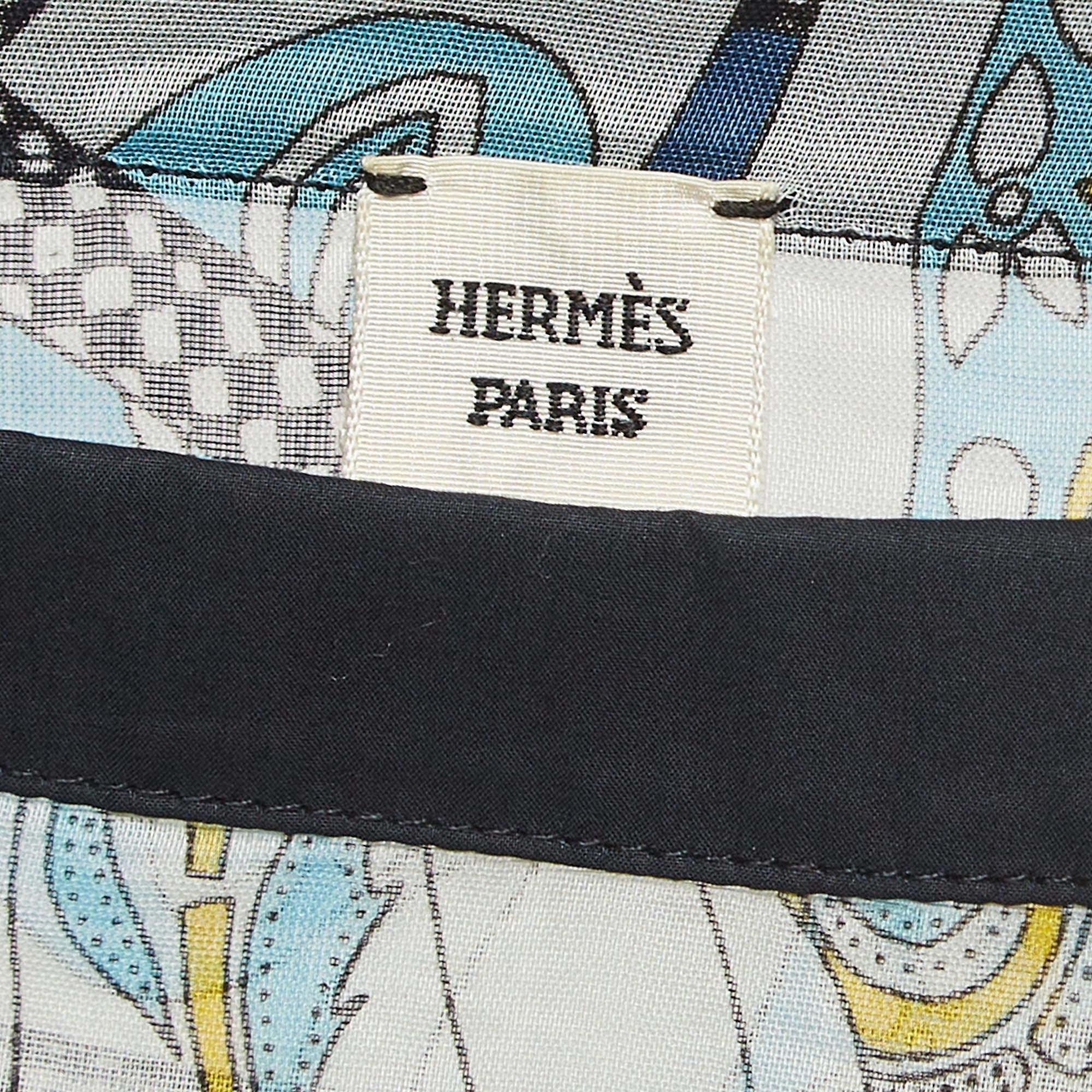 Hermes Blau gedruckt schiere Baumwolle Kaftan Minikleid eine Größe im Zustand „Hervorragend“ im Angebot in Dubai, Al Qouz 2