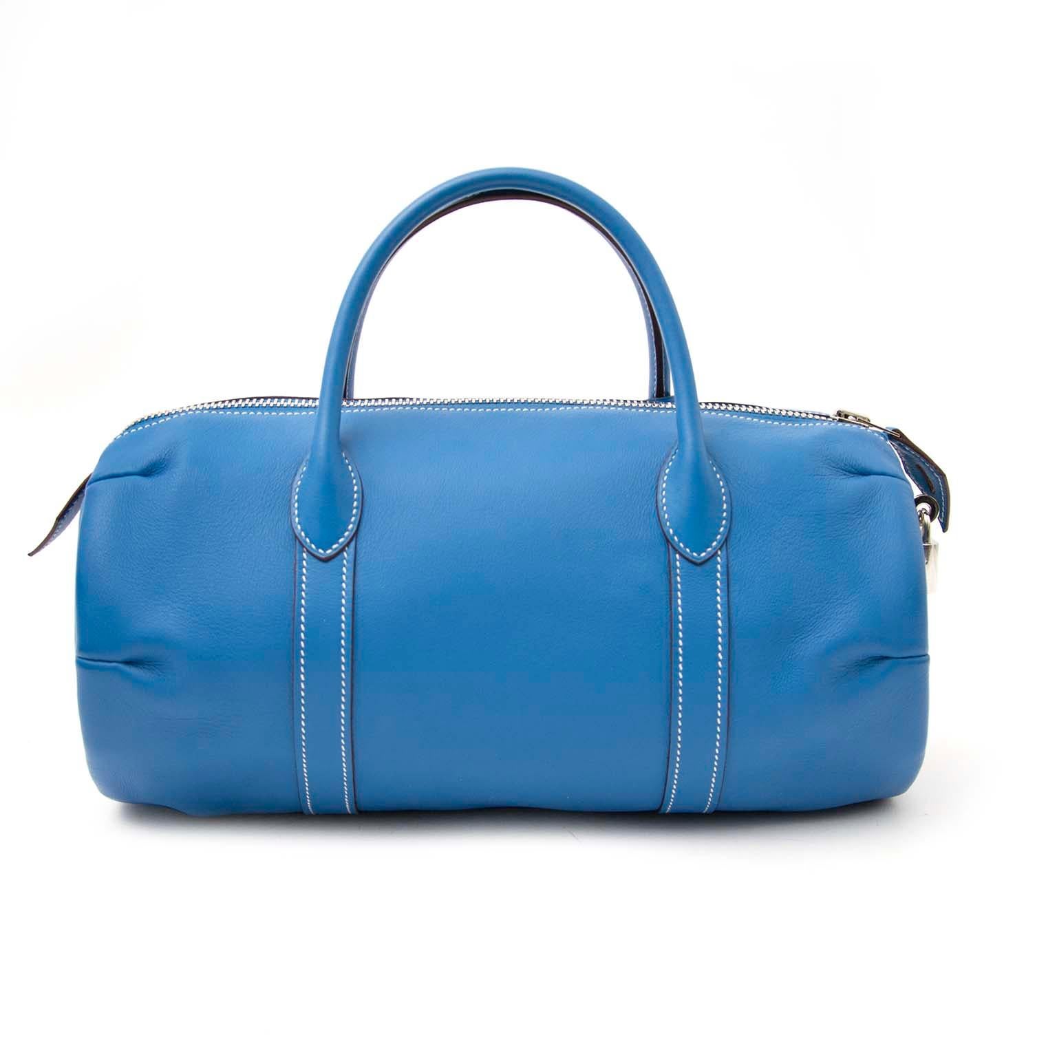 Hermès Blue Boston Bag 

Bright - beautiful - blue - shoulder-bag 

Hermès always combines elegancy with practice, this bag is a perfect example. The bright blue colour is ideal for this sunny weather and the interior is also finished in this blue