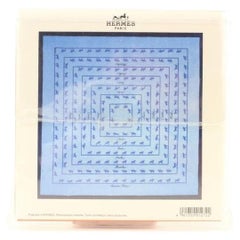 Blauer Seidenpferdenschal von Hermès 682her318