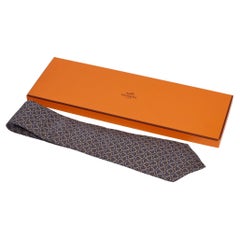 HERMES orange and grey silk twill CHAINE D'ANCRE Tie For Sale at 1stDibs