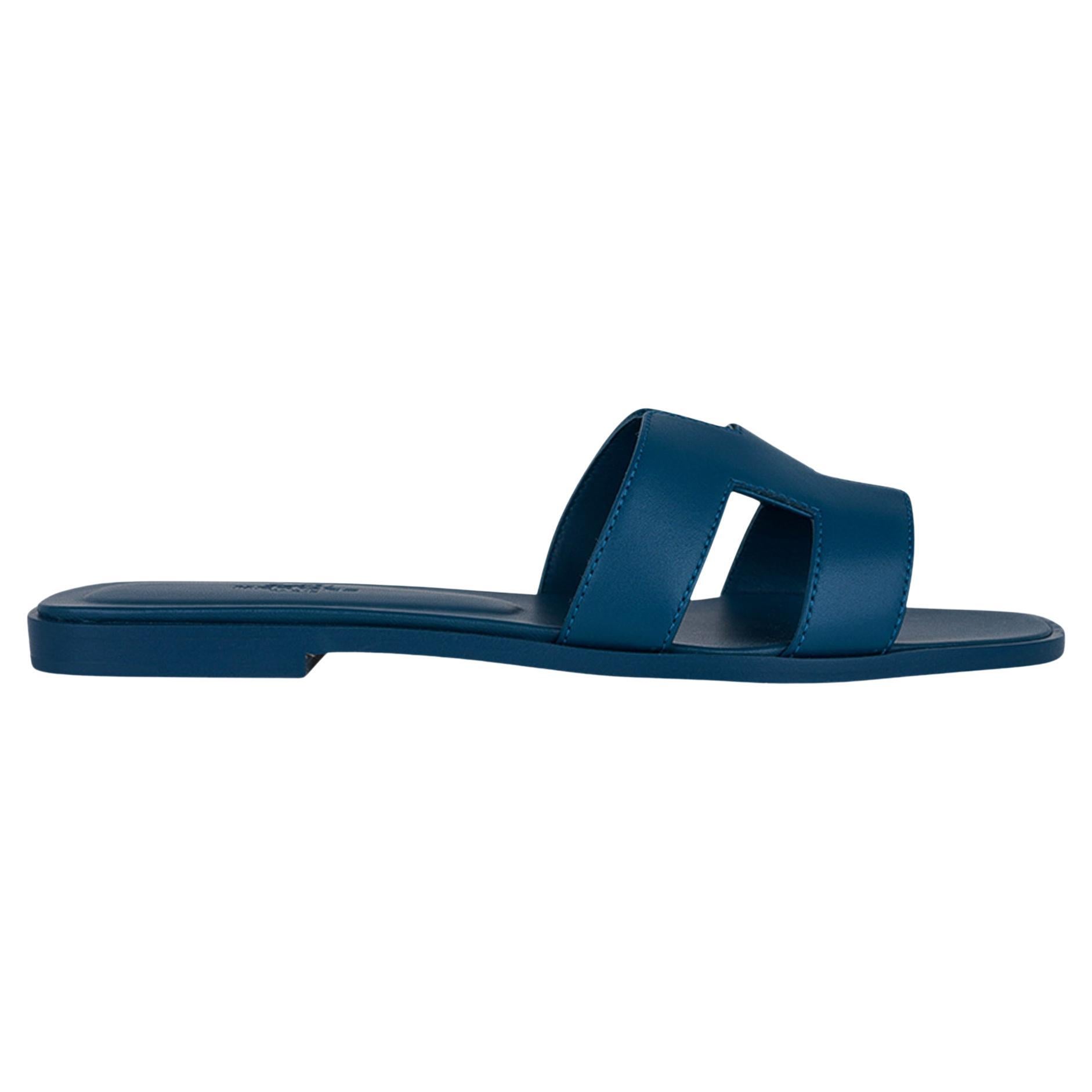 Hermes Blue Velvet Oran Sandal Box Calfskin Leather Flat Shoes 38.5 / 8.5 New w/ For Sale