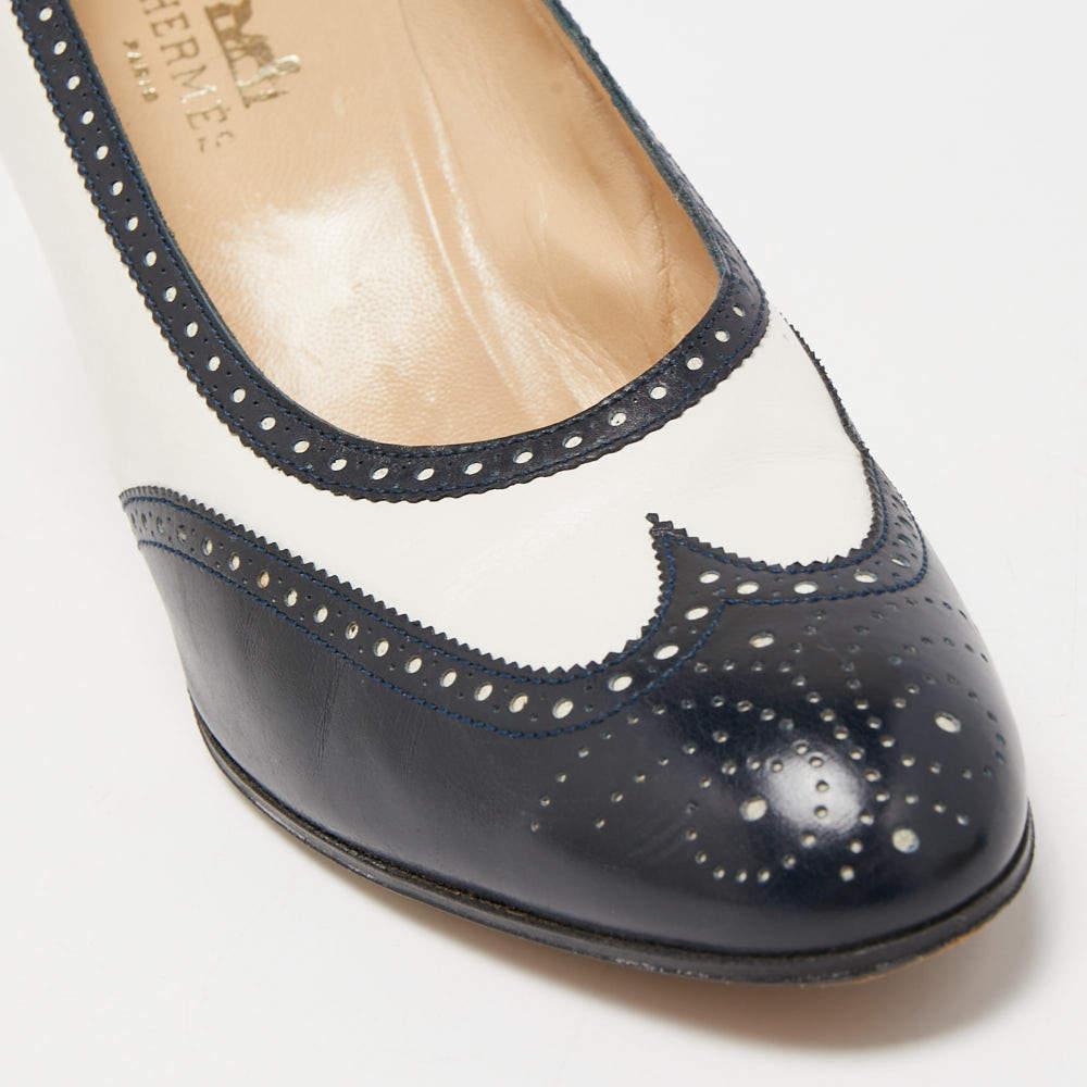 Hermes Blue/White Brogue Leather Round Toe Pumps Size 40 2