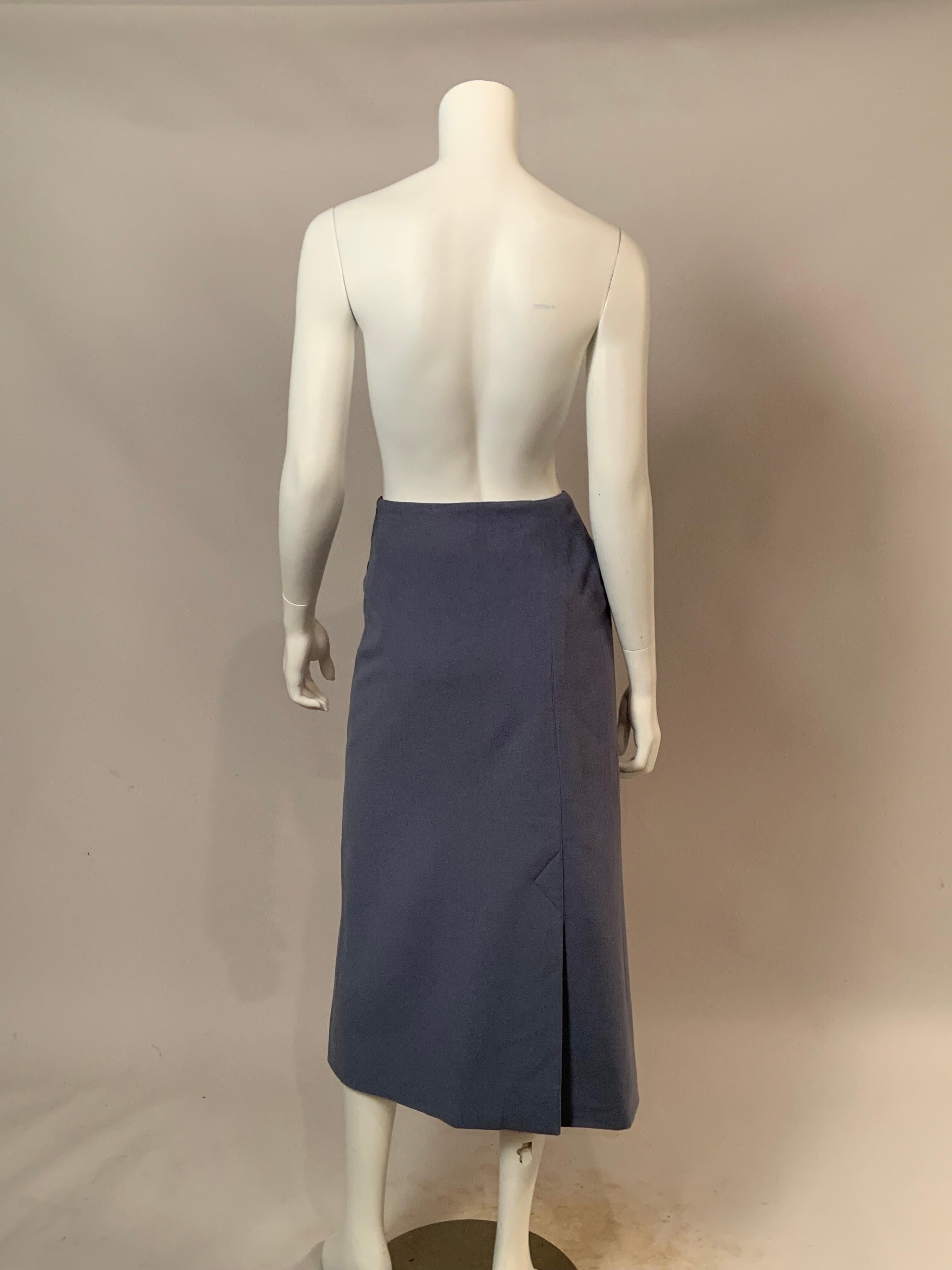 Hermes Blue Wool Skirt with Leather and Gold Tone Closure For Sale 3