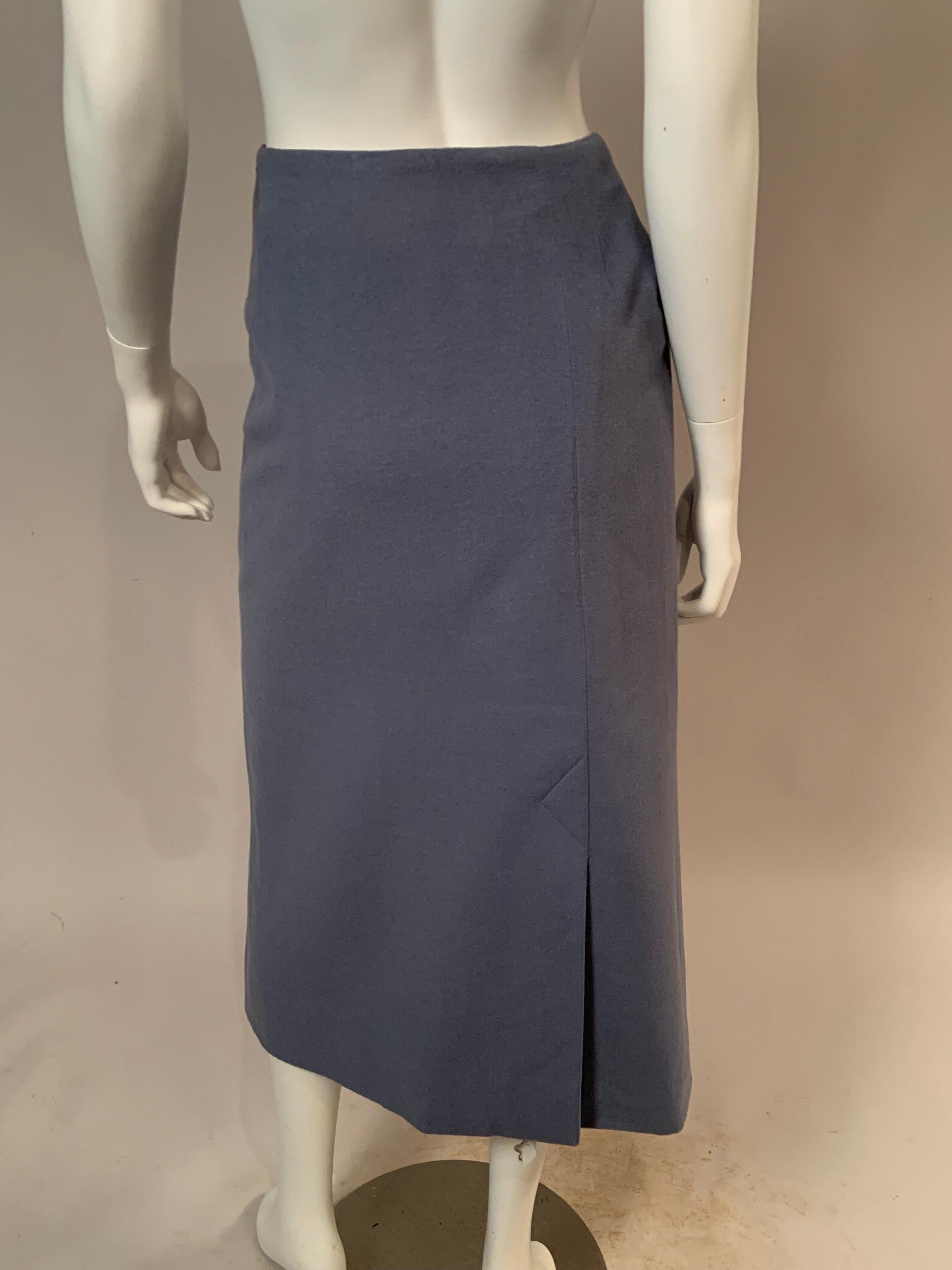 Hermes Blue Wool Skirt with Leather and Gold Tone Closure For Sale 4