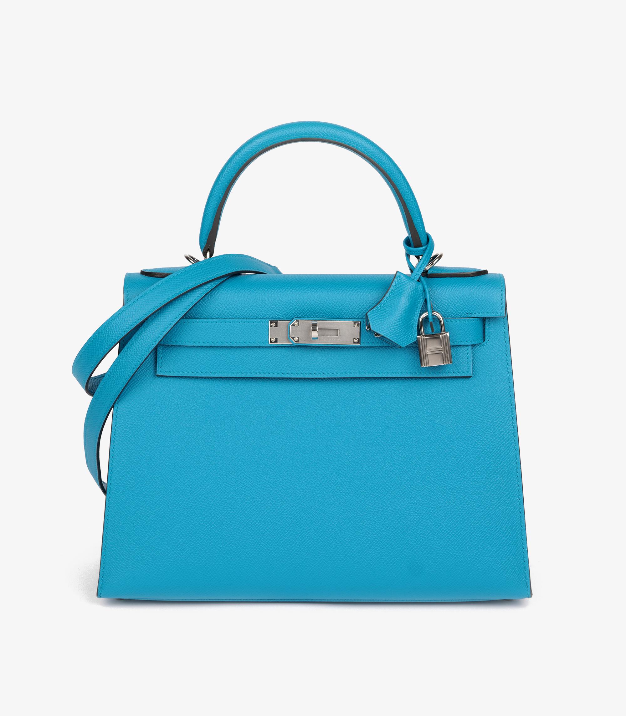Hermès Blue Zanzibar Epsom Leather Kelly 28cm Sellier 

Product Details
Xupes Ref: JJLG121
Brand: Hermès
Model: Kelly 28cm
Type: Top Handle
Serial Number: A
Age: 2017
Accompanied By: Hermès Dust Bag, Shoulder Strap, Box, Padlock, Keys, Clochette,