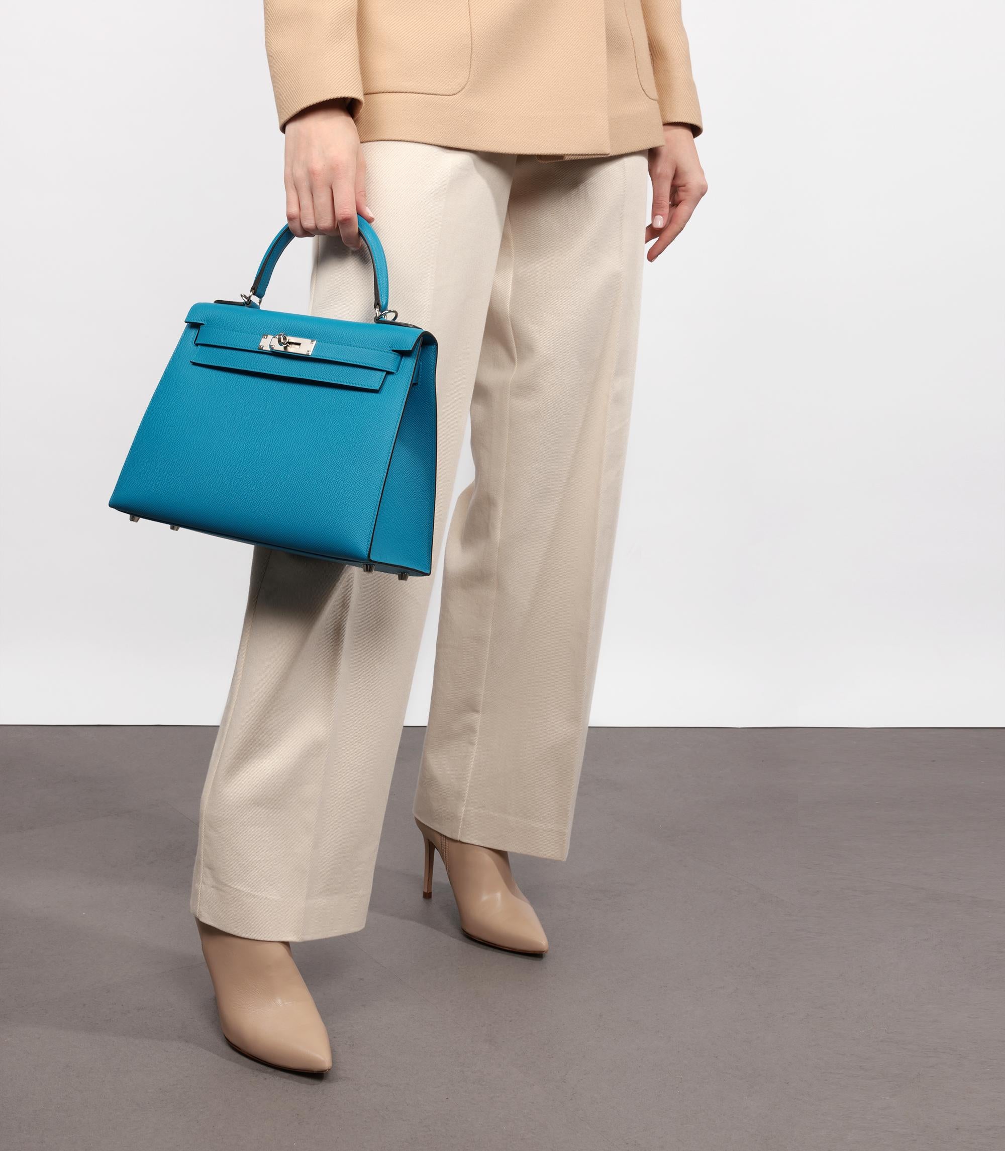 Bleu Hermès Blue Zanzibar Epsom Leather Kelly 28cm Sellier en vente