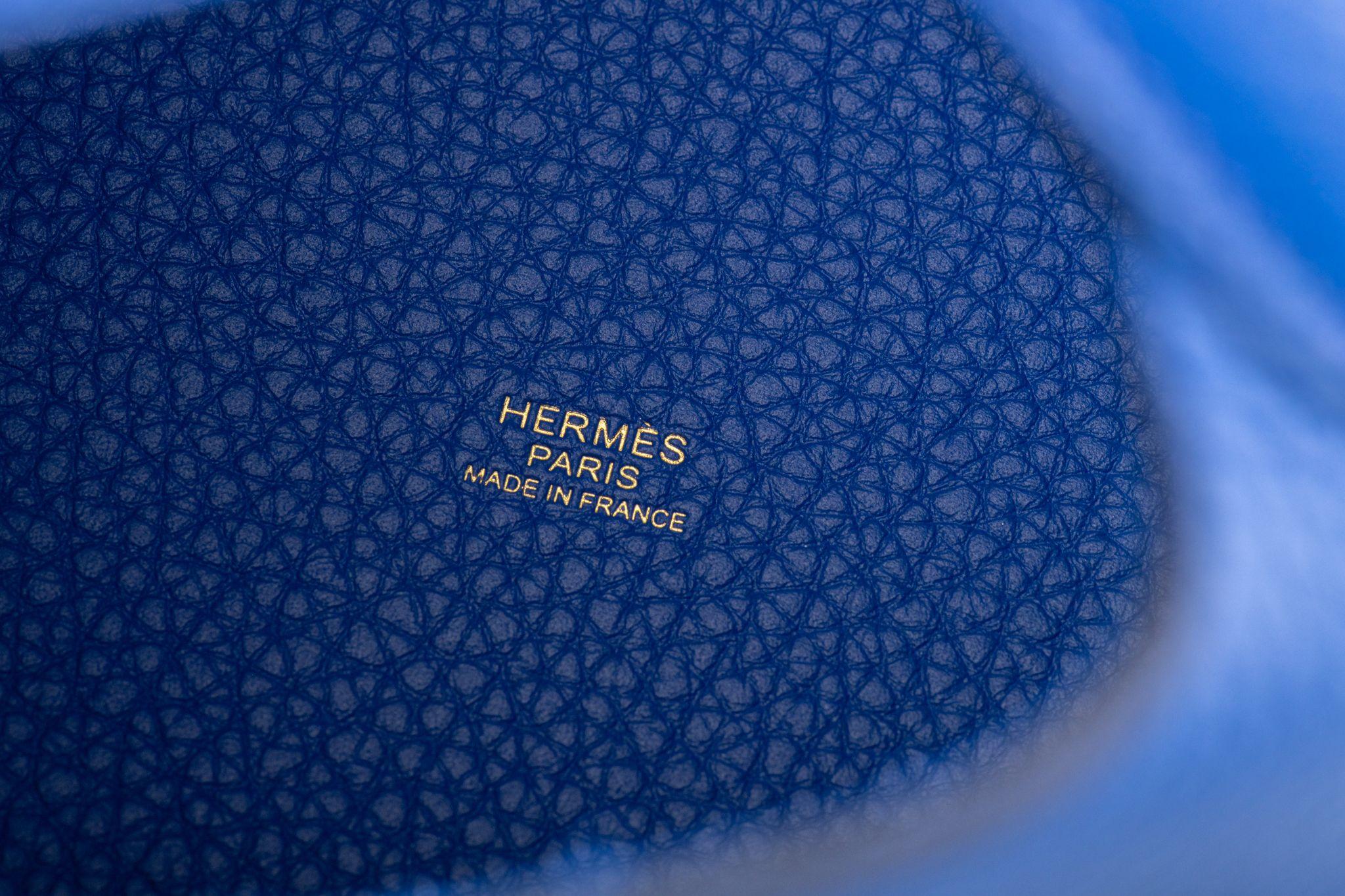 Hermès BNIB Bleu Royal Gold 18 Picotin For Sale 6