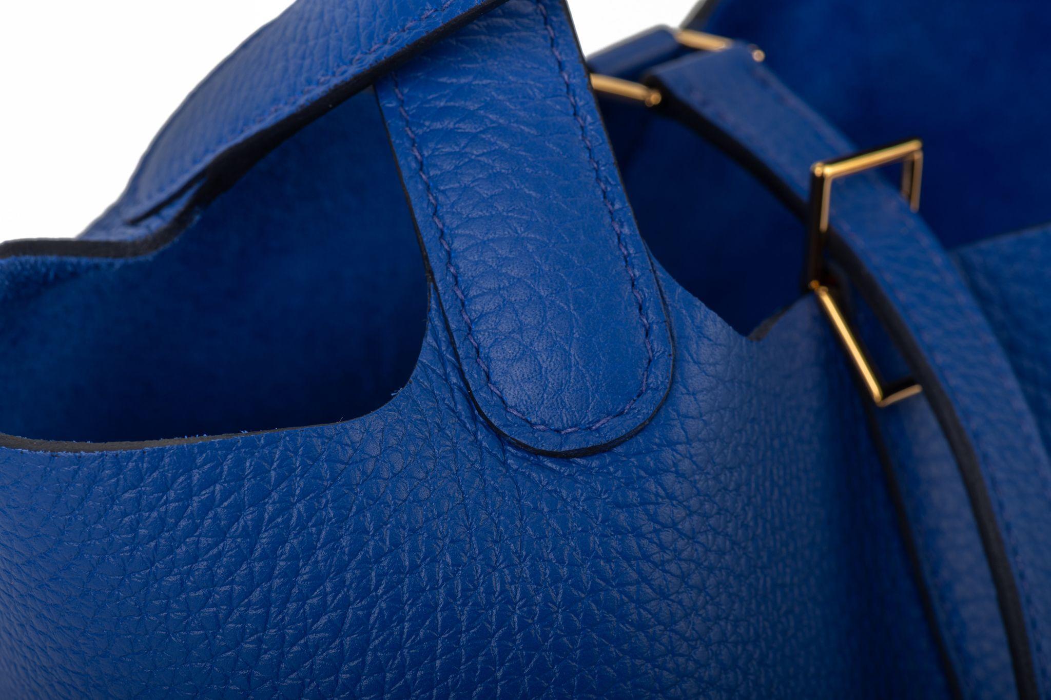 Hermès BNIB Bleu Royal Gold 18 Picotin For Sale 4