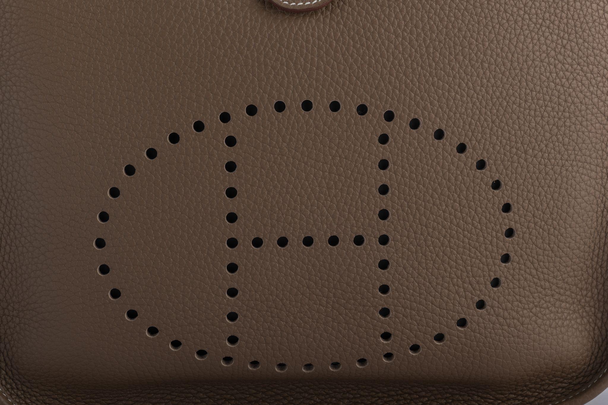 Brown Hermes BNIB Etoupe Gold Evelyne PM