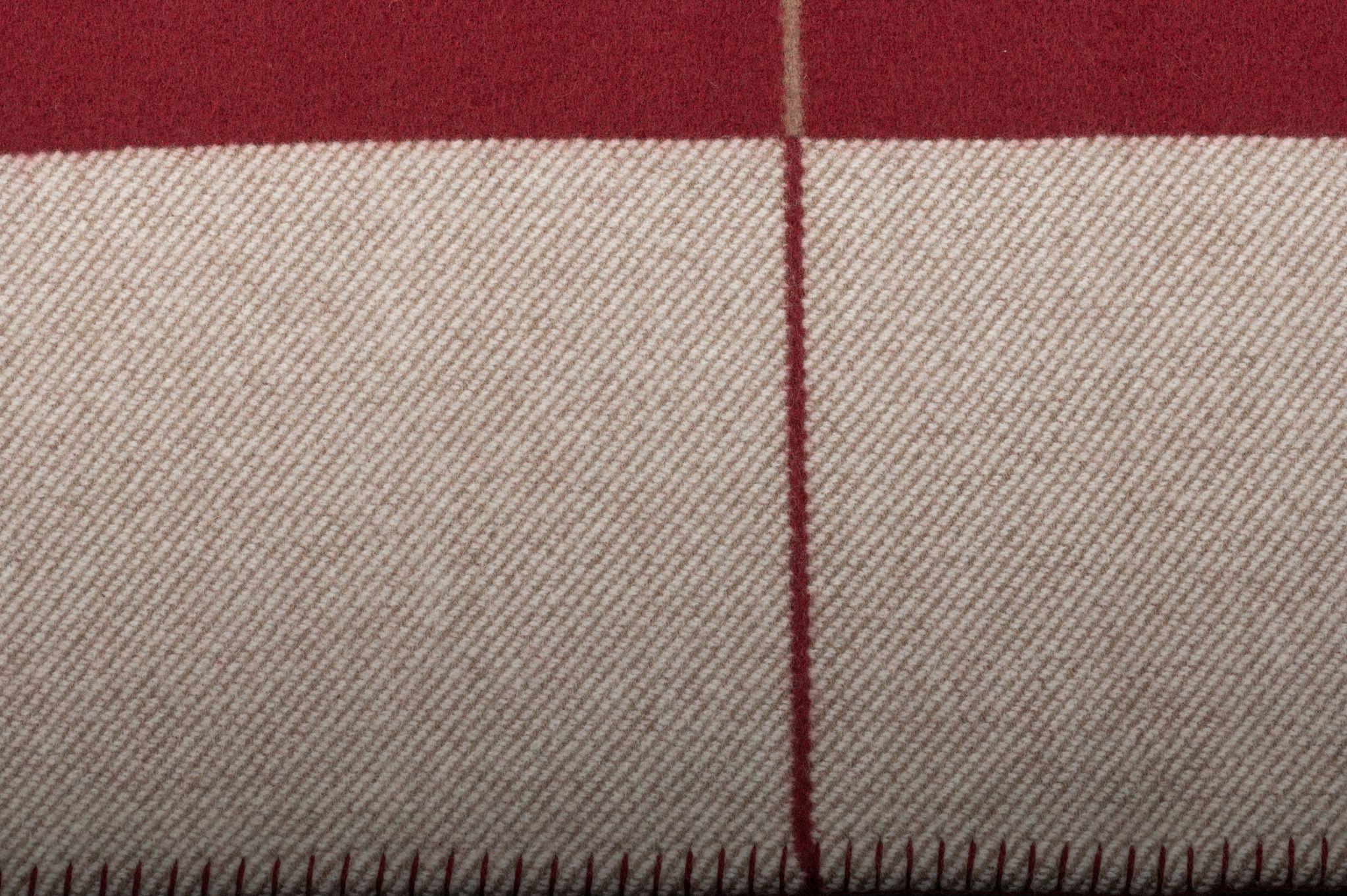 Brown Hermes BNIB Etoupe Red Avalon Blanket For Sale