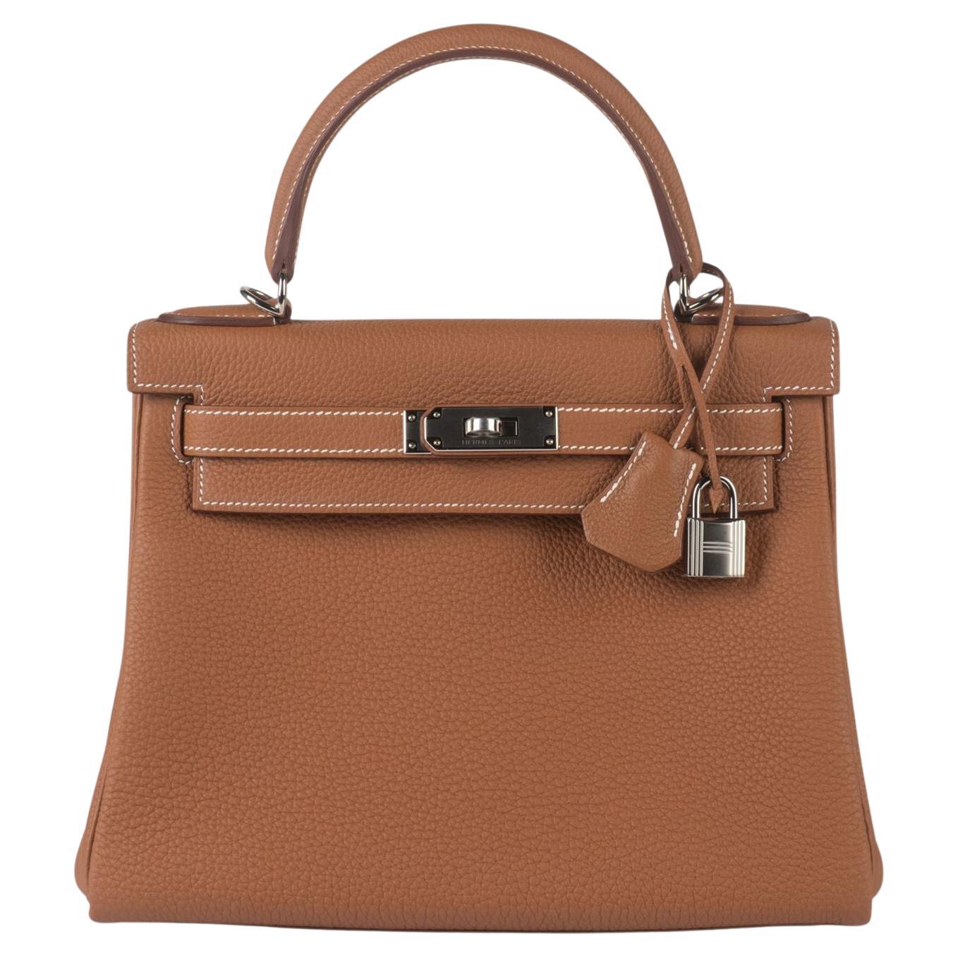 Hermes BNIB Kelly 28 Retournè Gold Togo