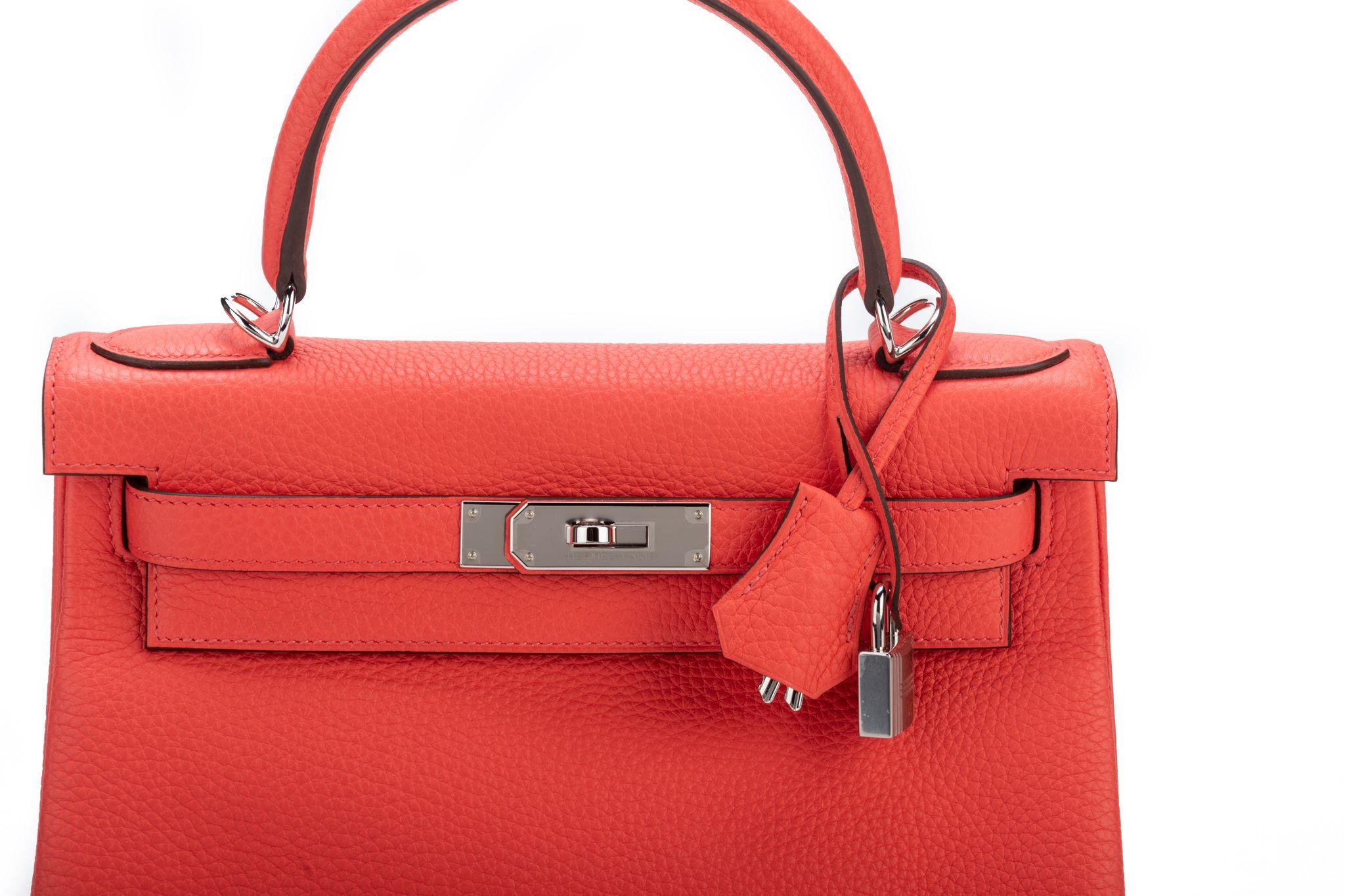 Hermes BNIB Kelly 28 Rose Mexico Togo BN In New Condition For Sale In West Hollywood, CA