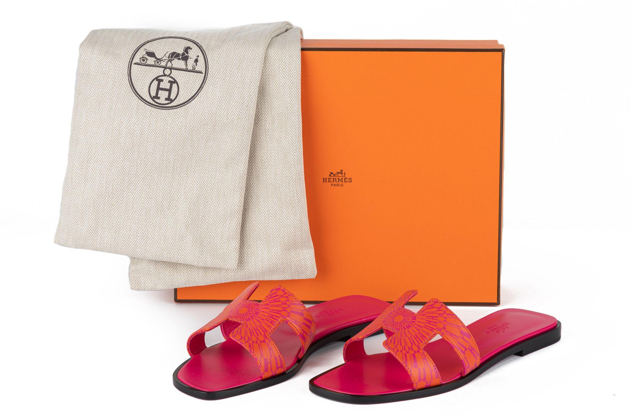 Pink Hermès BNIB Lim Ed Orange Oran Sandals For Sale