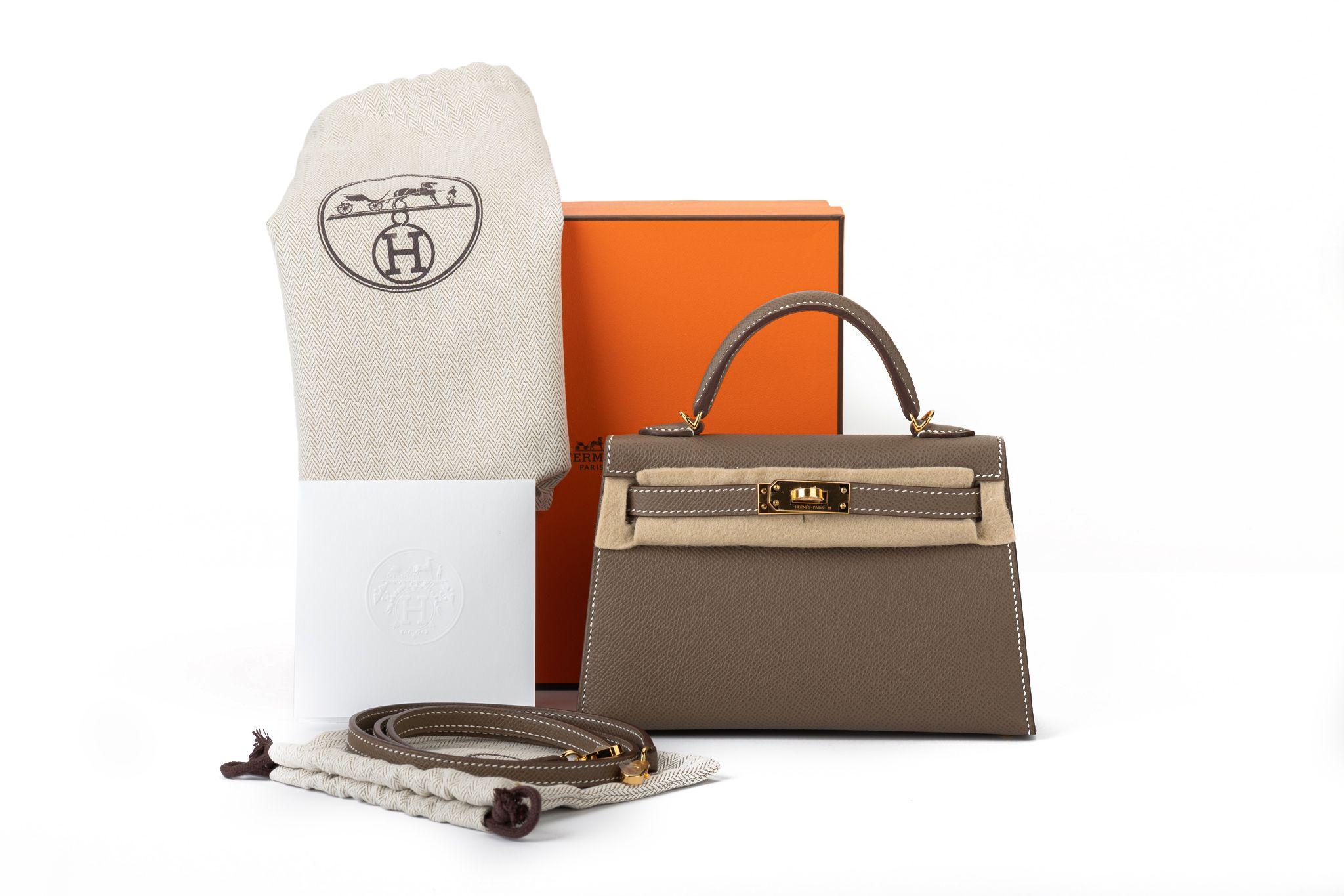 Hermès BNIB Rare Mini Kelly 20 Etoupe Epsom Gold For Sale 9