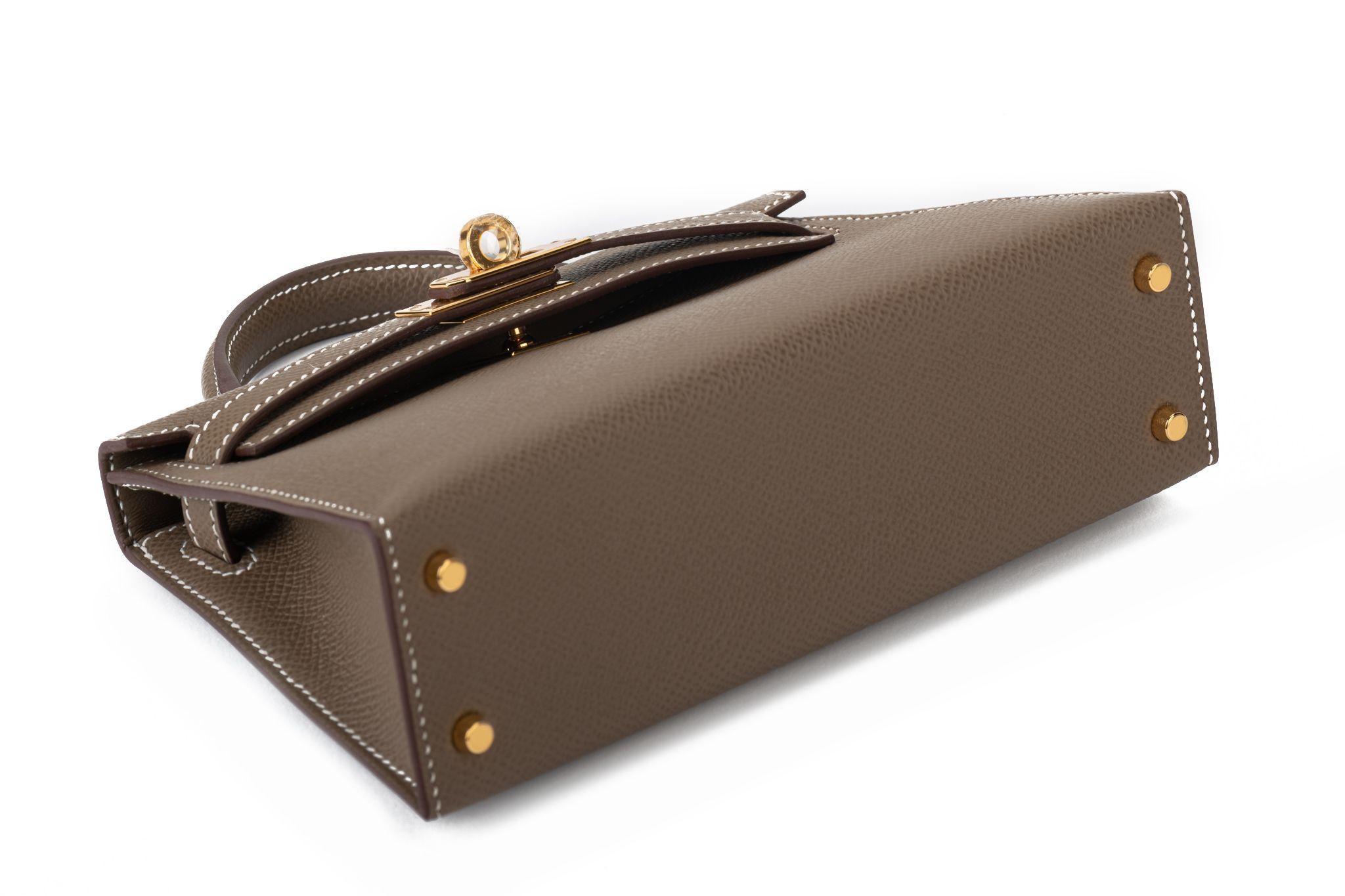 Brown Hermès BNIB Rare Mini Kelly 20 Etoupe Epsom Gold For Sale