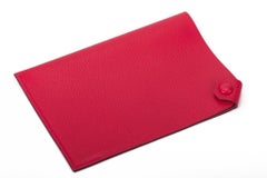 Hermès BNIB Rose Extreme Chèvre Passport