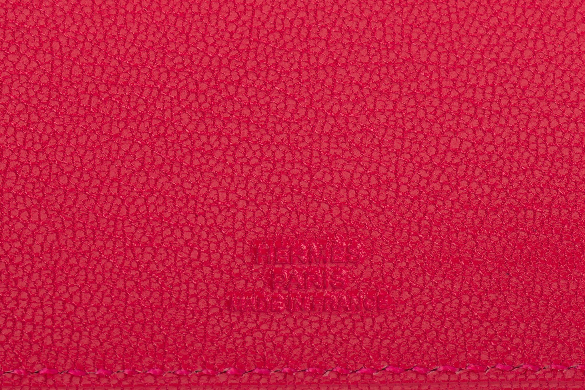 Hermès BNIB Rose Extreme Chèvre Passport 1