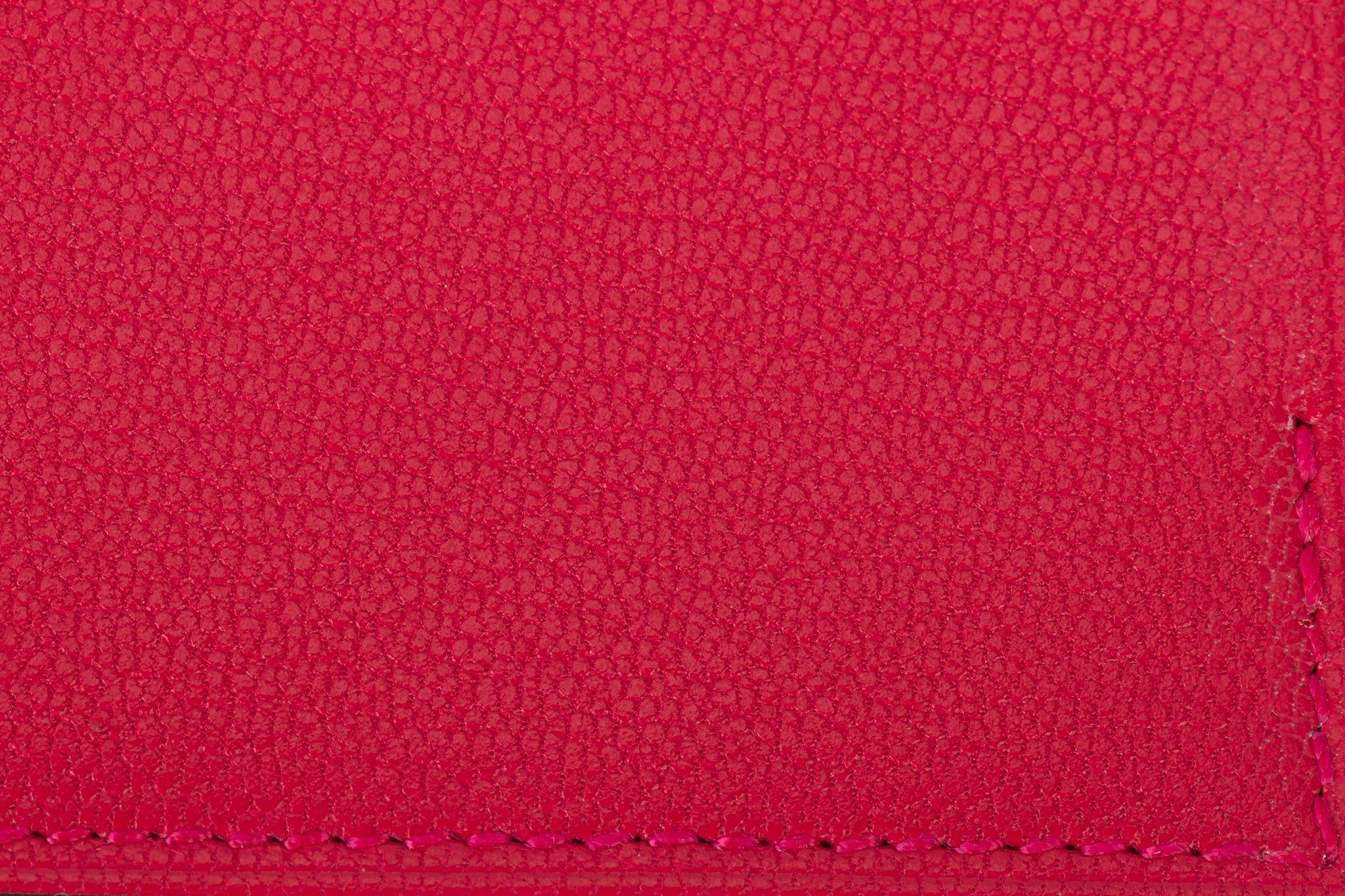 Hermès BNIB Rose Extreme Chèvre Passport 2