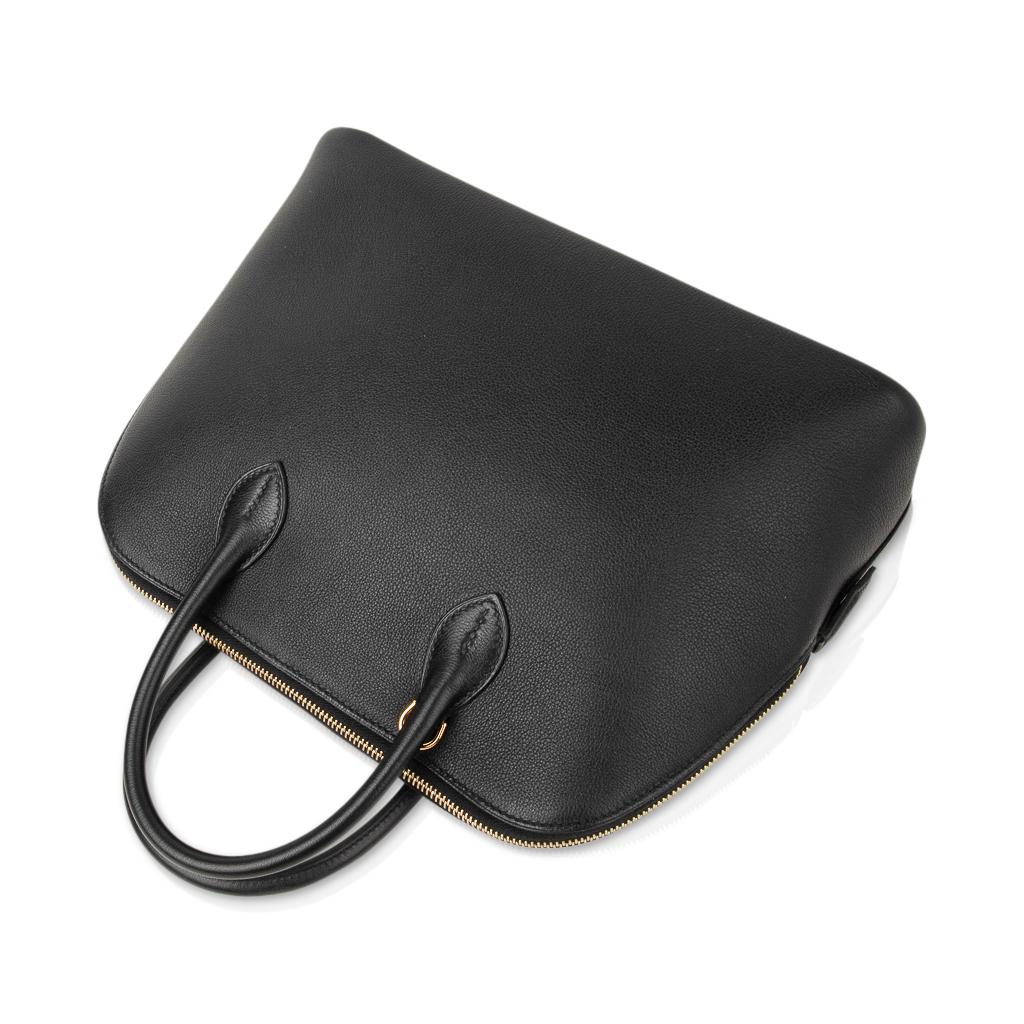 Noir Hermès - Sac Bolide 1923 Taurillon Novillo en cuir noir avec accessoires dorés en vente