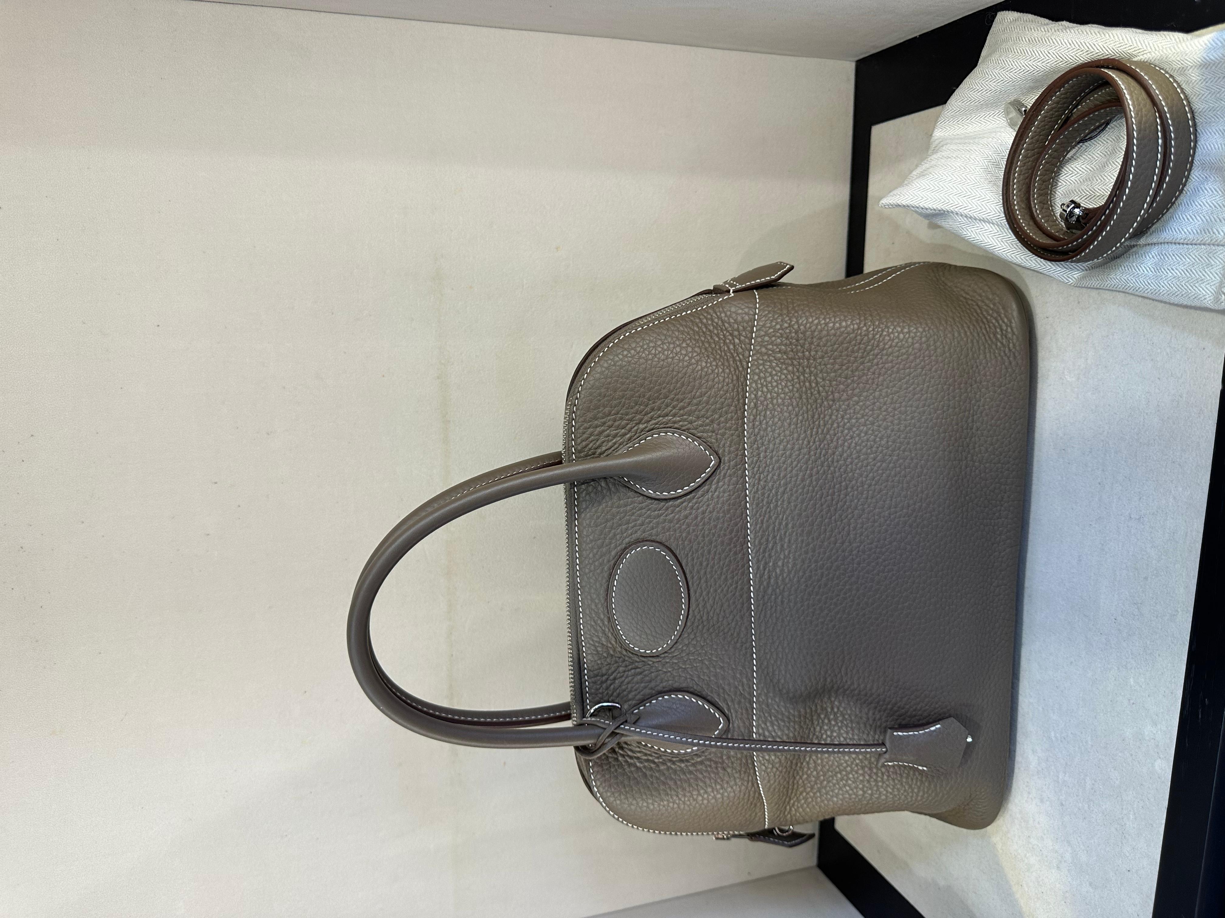 Hermes Bolide 31 Etoupe Clemence bag In Excellent Condition In London, England