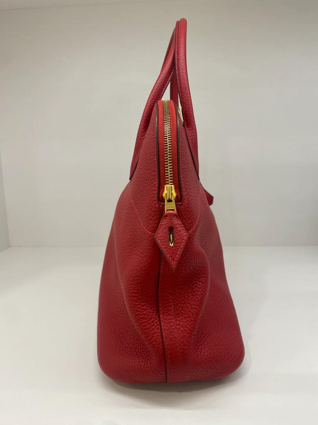 Condition: Good Used Condition

Colour:  Rouge Casaque 

Hardware Colour: Gold hardware

Year: 2012

Inclusion: Dust Bag

Origin: France

Authenticity: Authenticity Guaranteed or fully refundable

Shipping: Express Shipping Domestic and