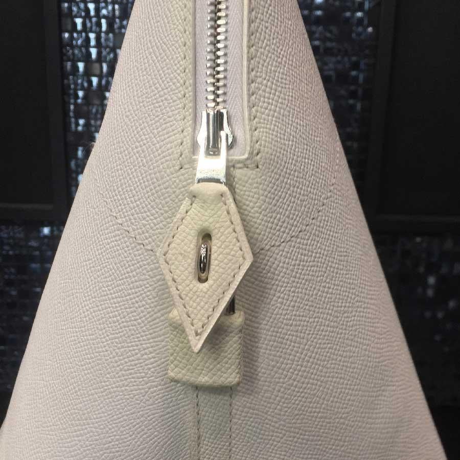 Grand sac à main Bolide HERMÈS en cuir Epsom blanc Pour femmes en vente