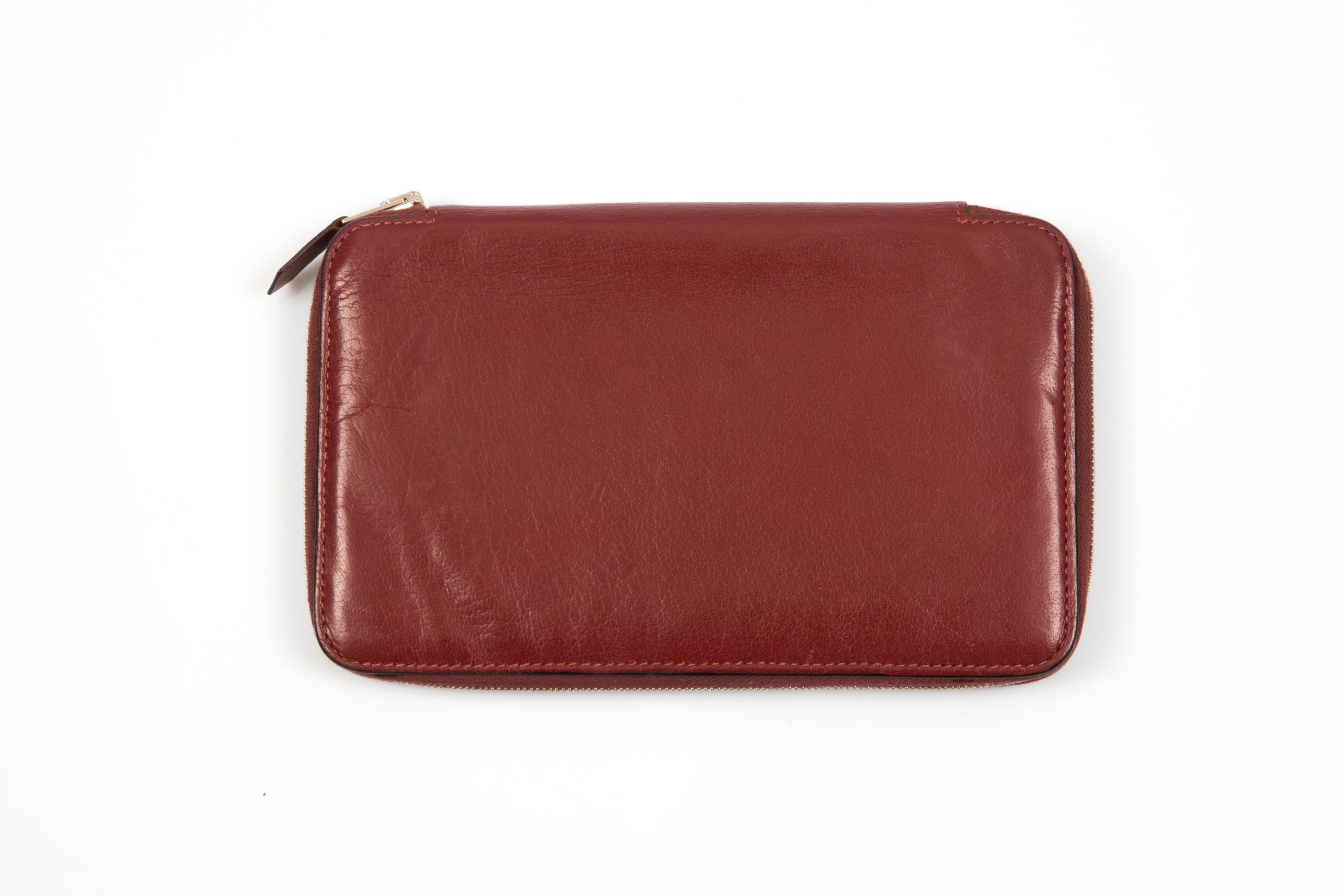 Portefeuille en cuir bordeaux 
