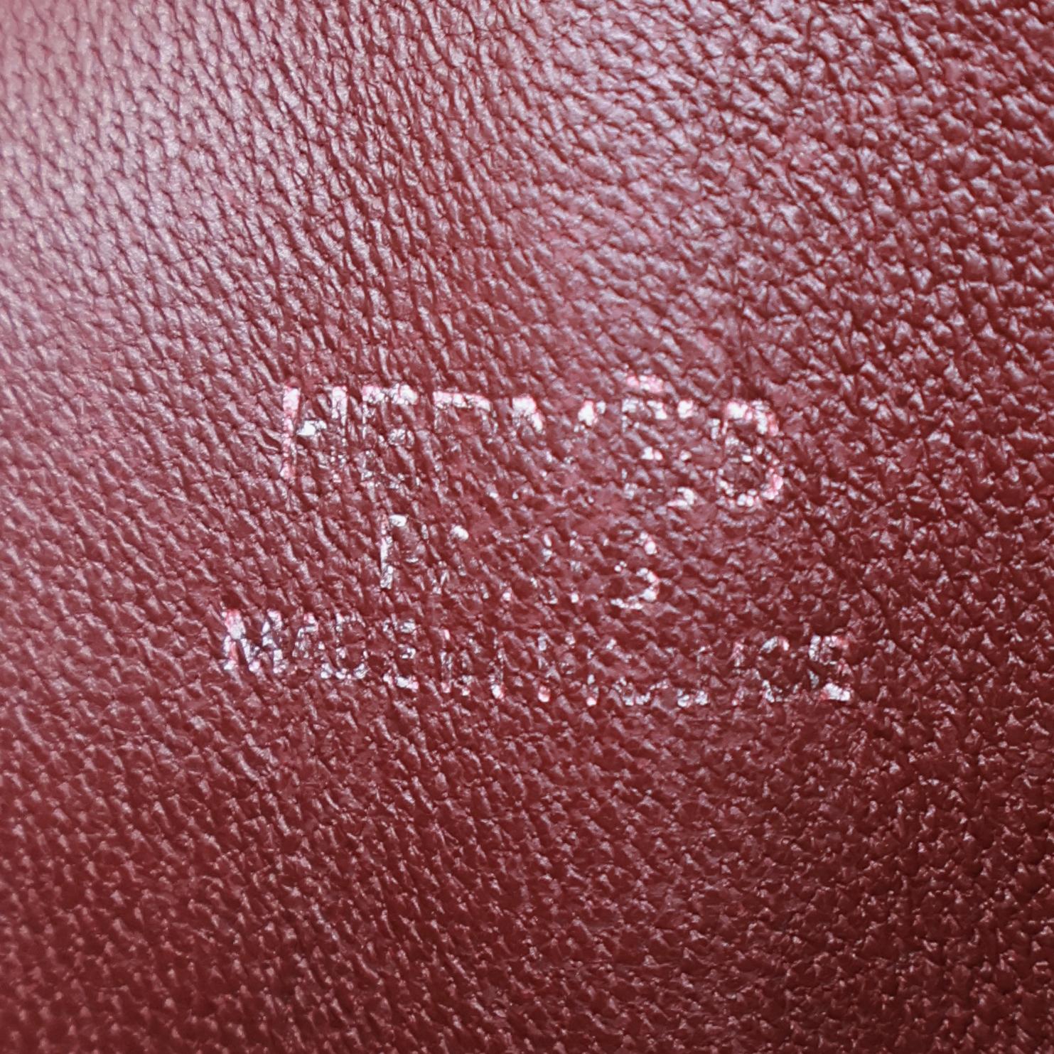 Sac Bolide Courchevel en cuir bordeaux de 27 cm avec quincaillerie en palladium, 1996 en vente 5