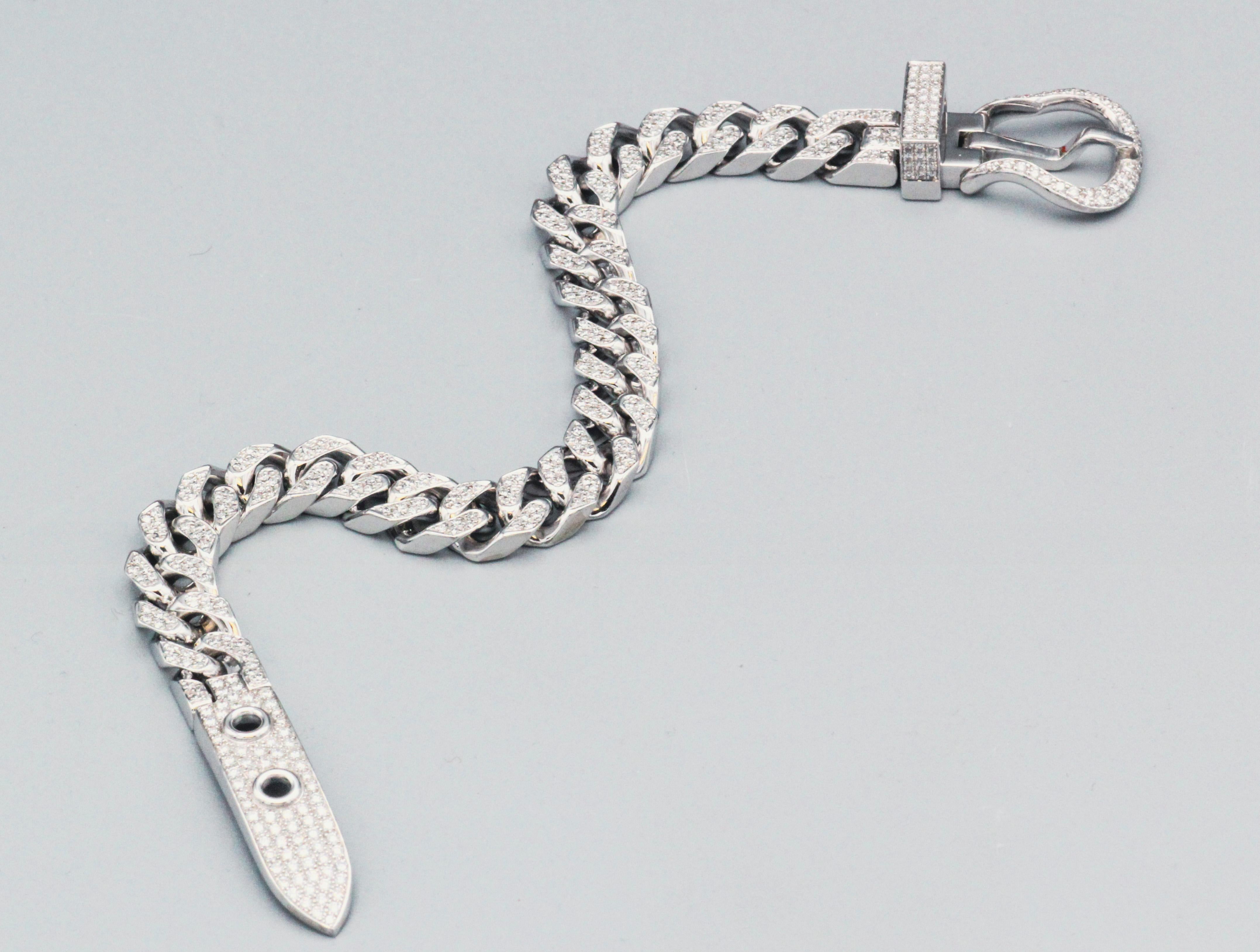 Hermès Boucle Sellier Diamond 18 Karat White Gold Buckle Bracelet In Excellent Condition For Sale In New York, NY