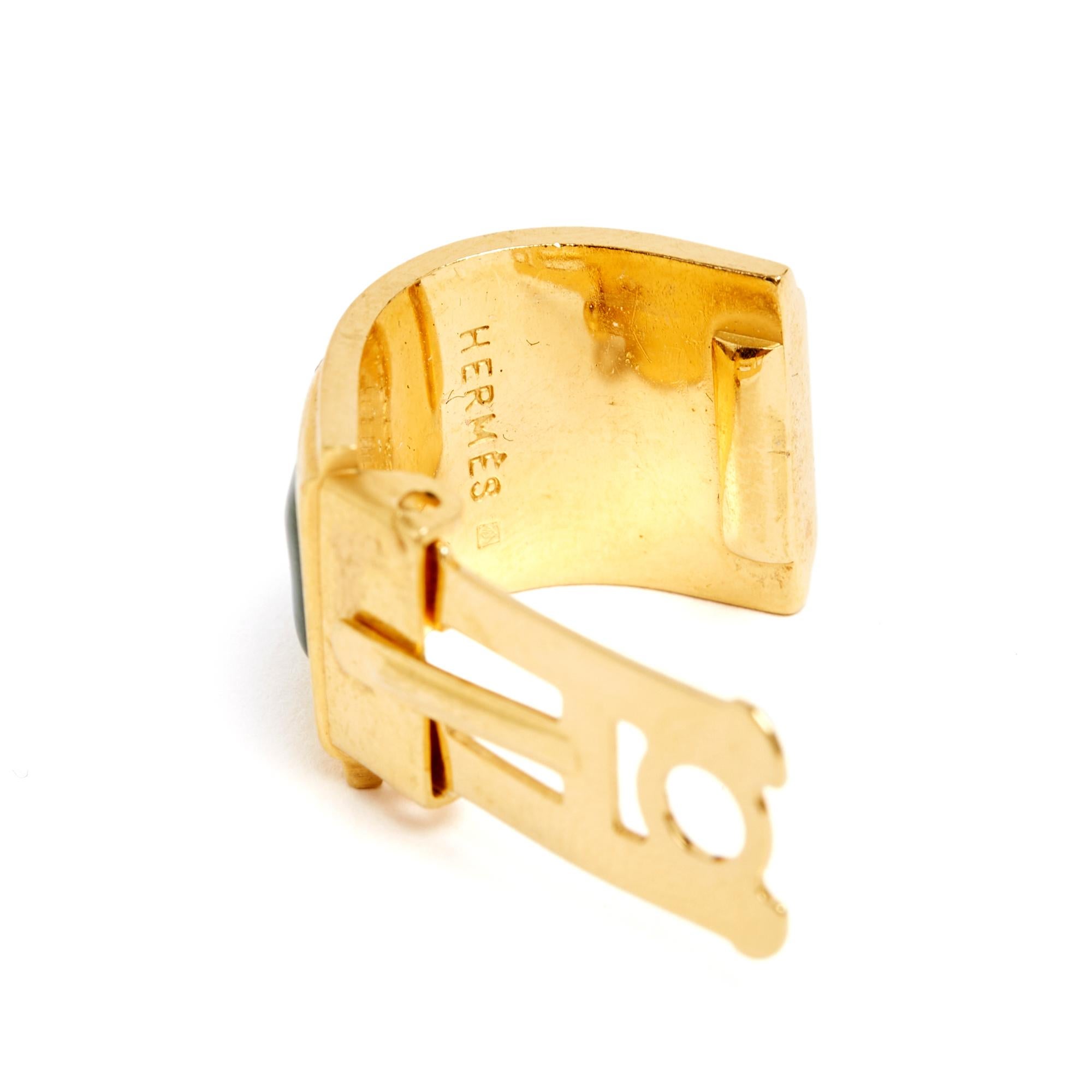Hermès Boucles Clips E-Mail Imprime Blau Grau Clip auf Ohrringe Hermes im Zustand „Hervorragend“ im Angebot in PARIS, FR