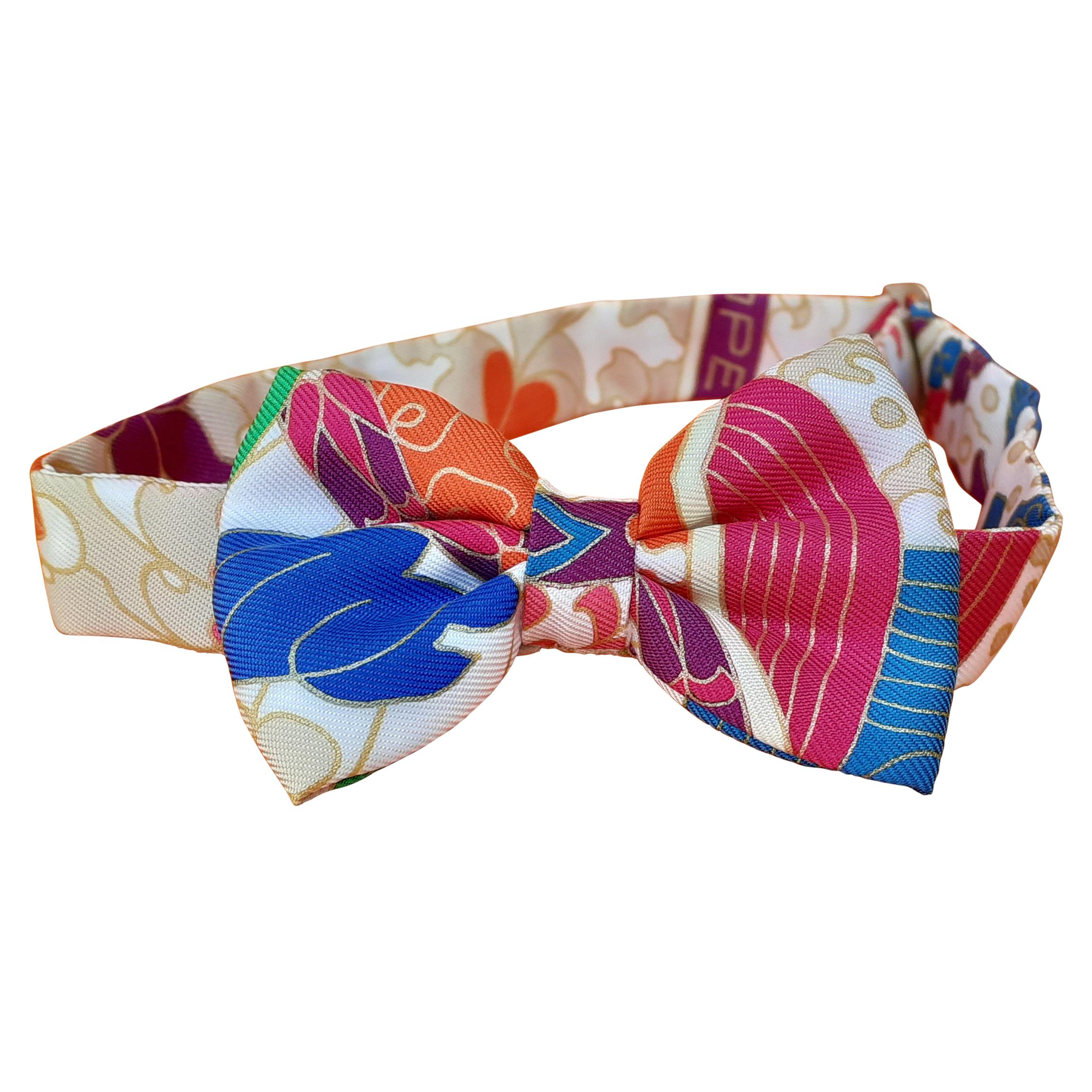 Cravate Hermès en soie avec nœud papillon