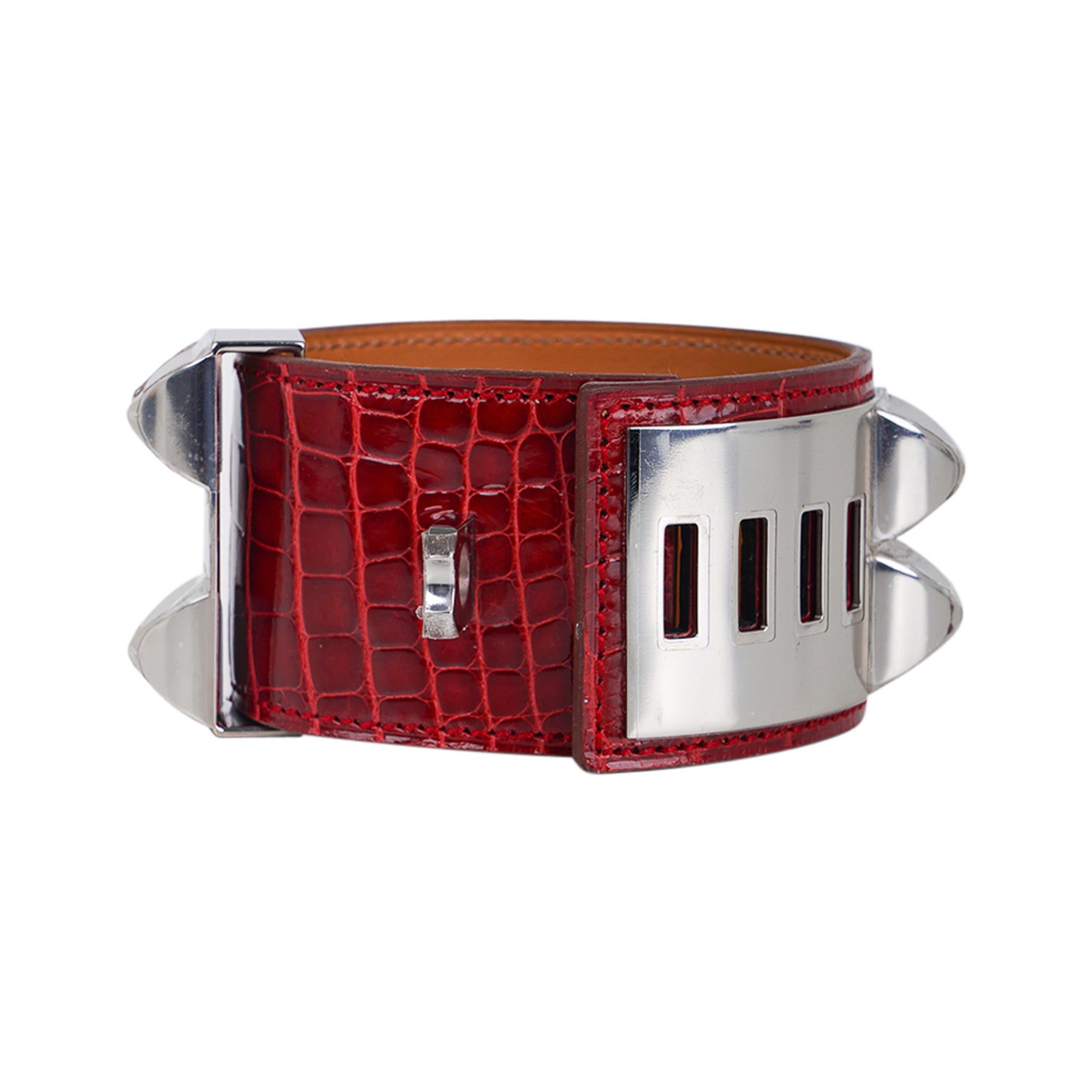 Bracelet Collier de Chien Hermès CDC Collier de Chien en alligator rouge vif S en vente 2