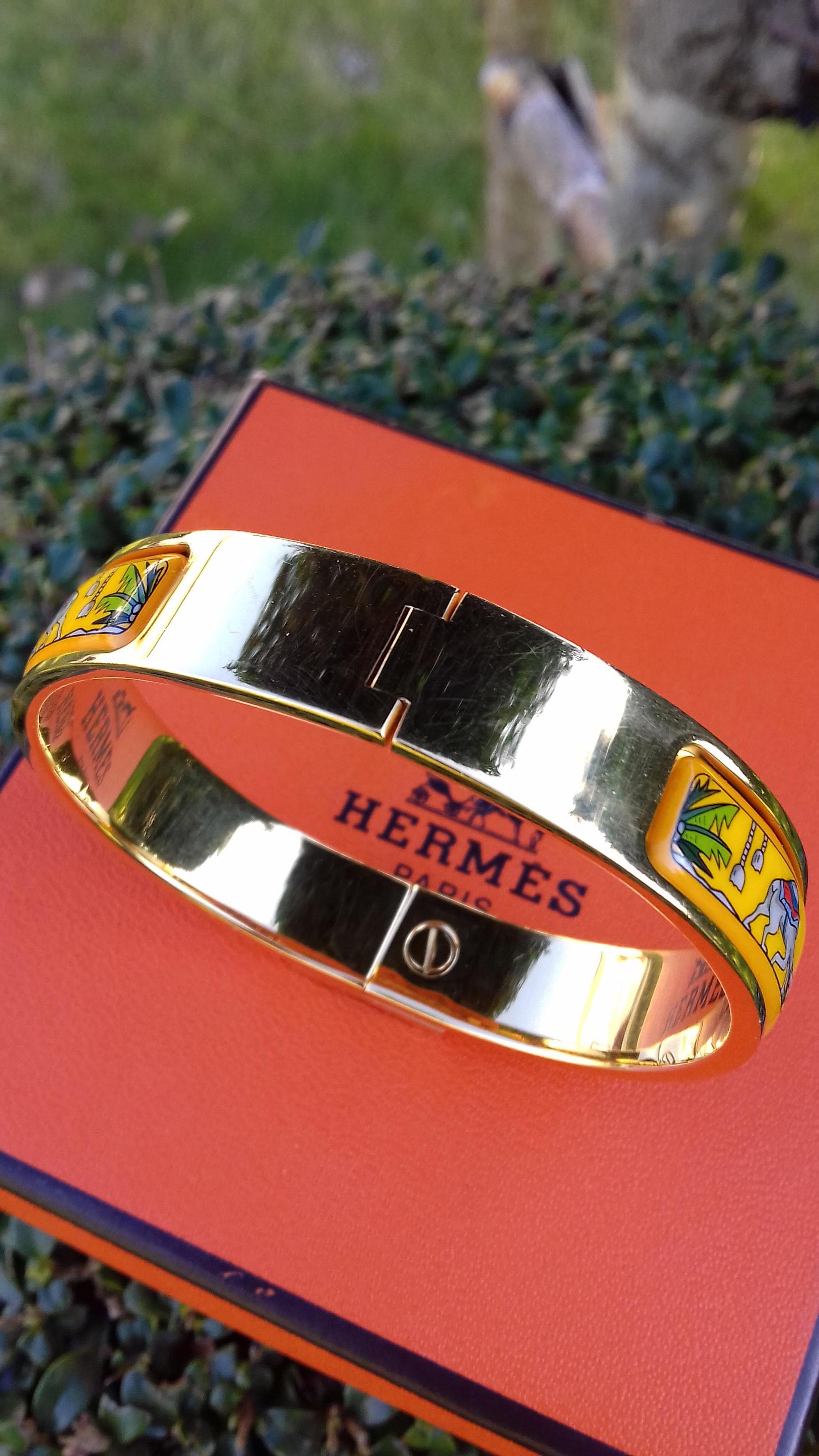 Hermès Bracelet Clic Clac Version Enamel and Ghw Camel Narrow PM RARE 10