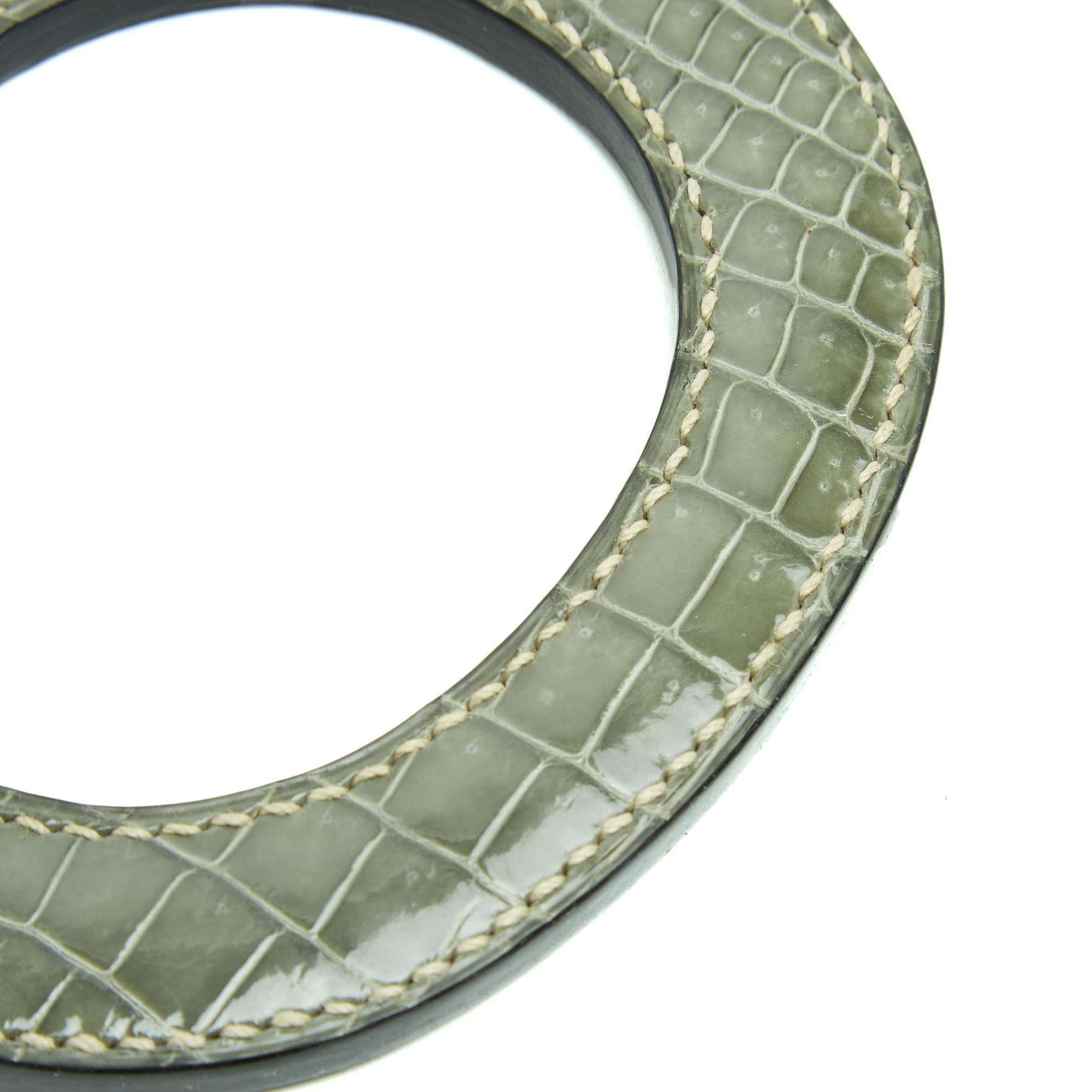 Hermès Bracciale o Ciondolo I.L.A. Bracciale o ciondolo in pelle verde Hermès In condizioni ottime in vendita a PARIS, FR