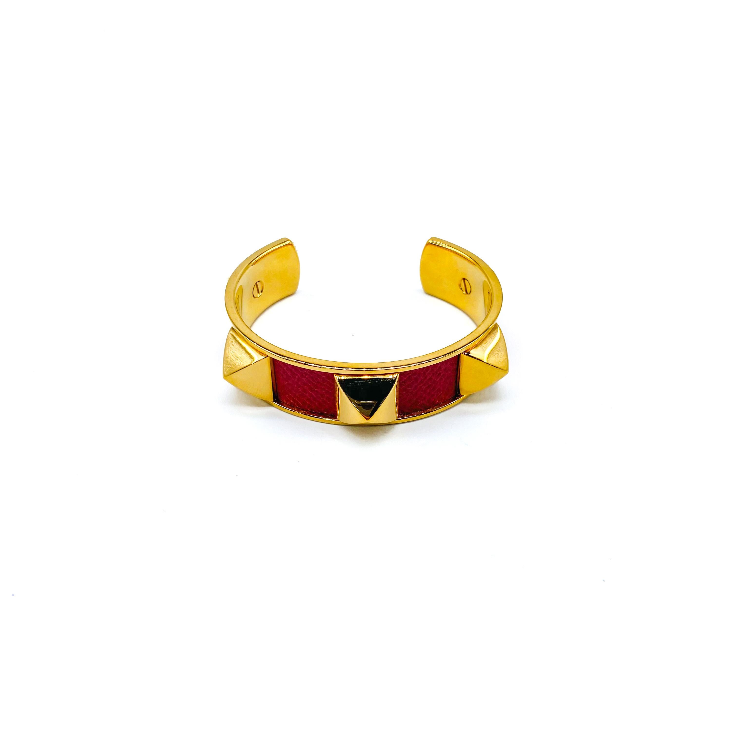 Hermes Medor Vintage Studded Bracelet

Incredible lizard leather studded bracelet from Hermes

Detail
-Made in France 
-Crafted from high quality red lizard leather and gold plated hardware
-Luxury vintage with a contemporary edge

Size &