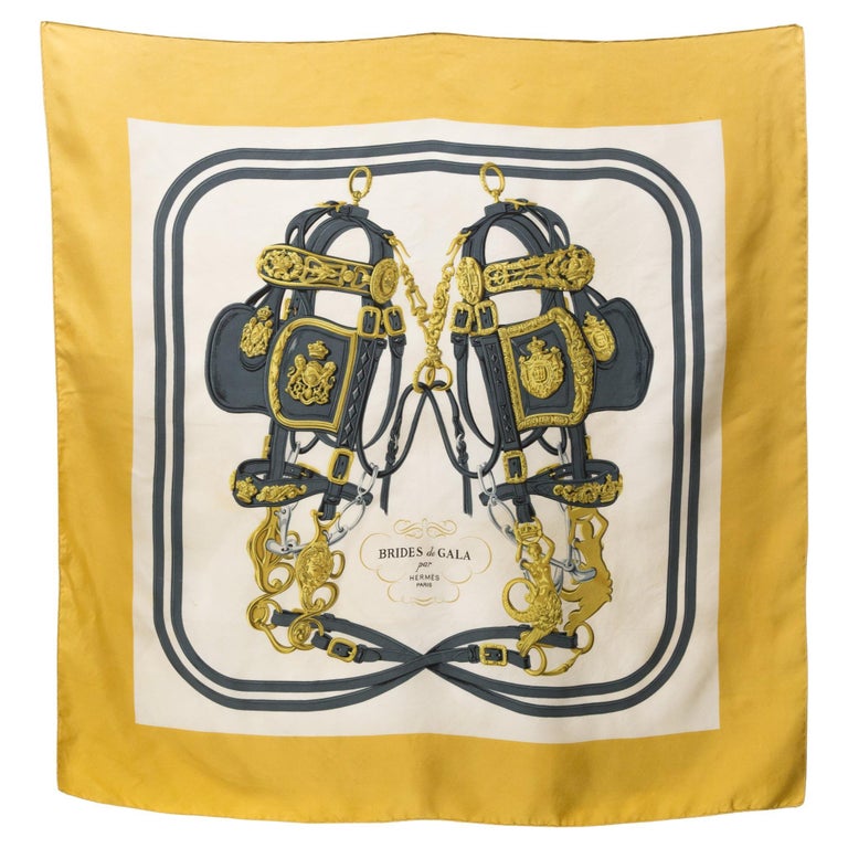 Hermès Brides De Gala by Hugo Grygkar Écharpe en soie En vente