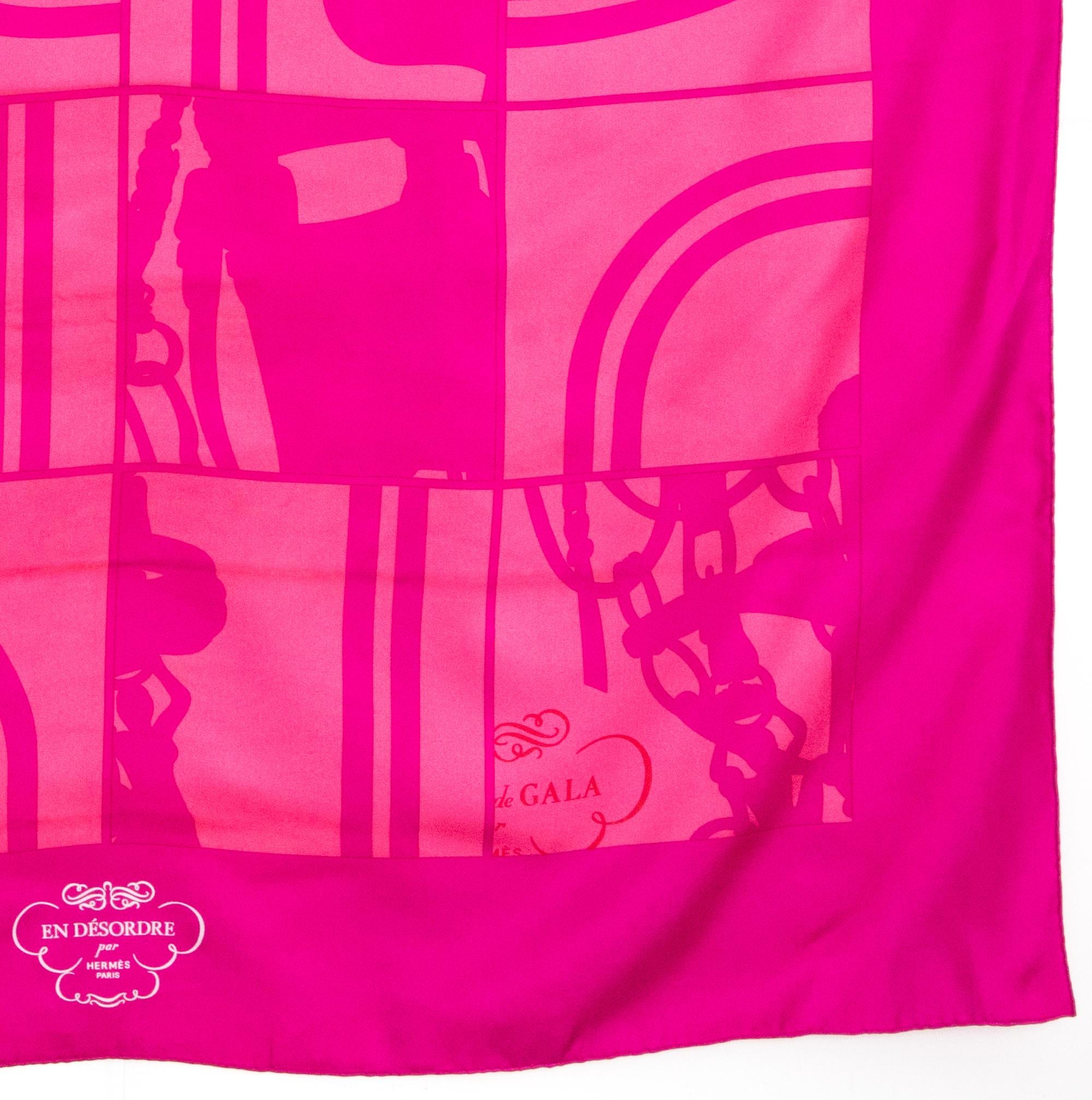 Hermes Brides de Gala En Desordre by H.Grygkar and C.Diatk Silk Scarf For Sale 1