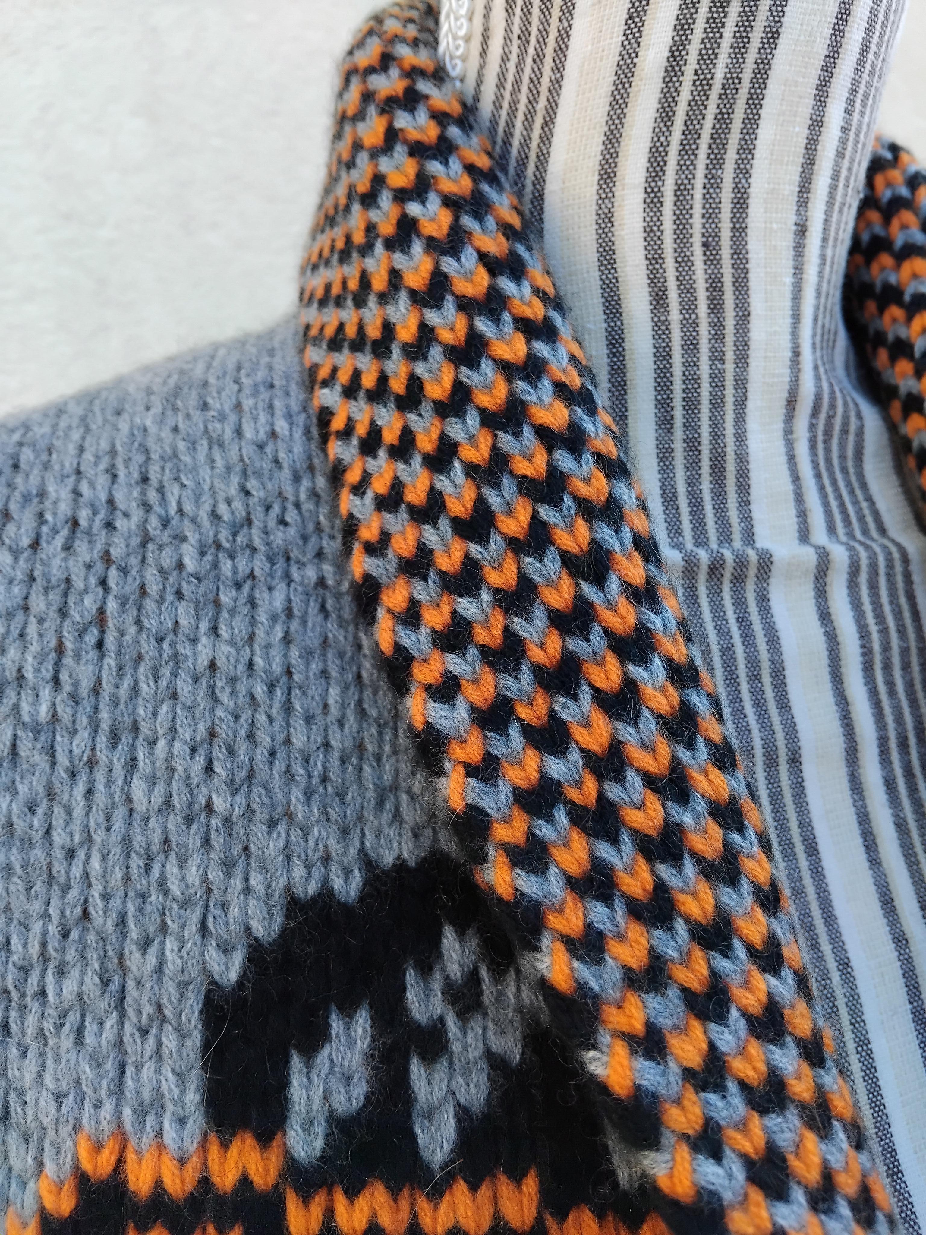 Hermès Brides de Gala Knit Muffler Scarf Cashmere For Sale 3